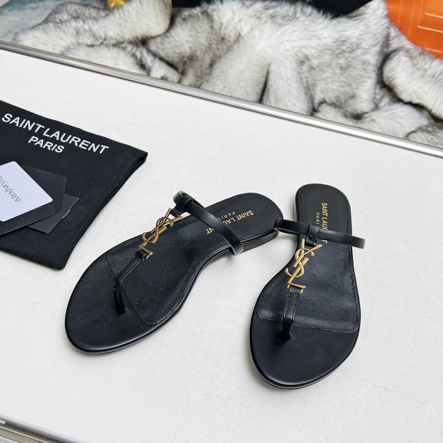 Saint Laurent Cassandra Leather Flip Flops  - EUR FASHION
