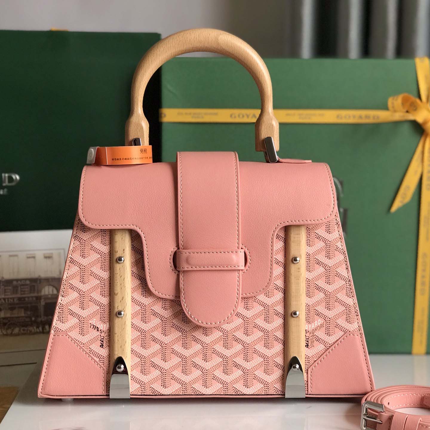  - EUR FASHION