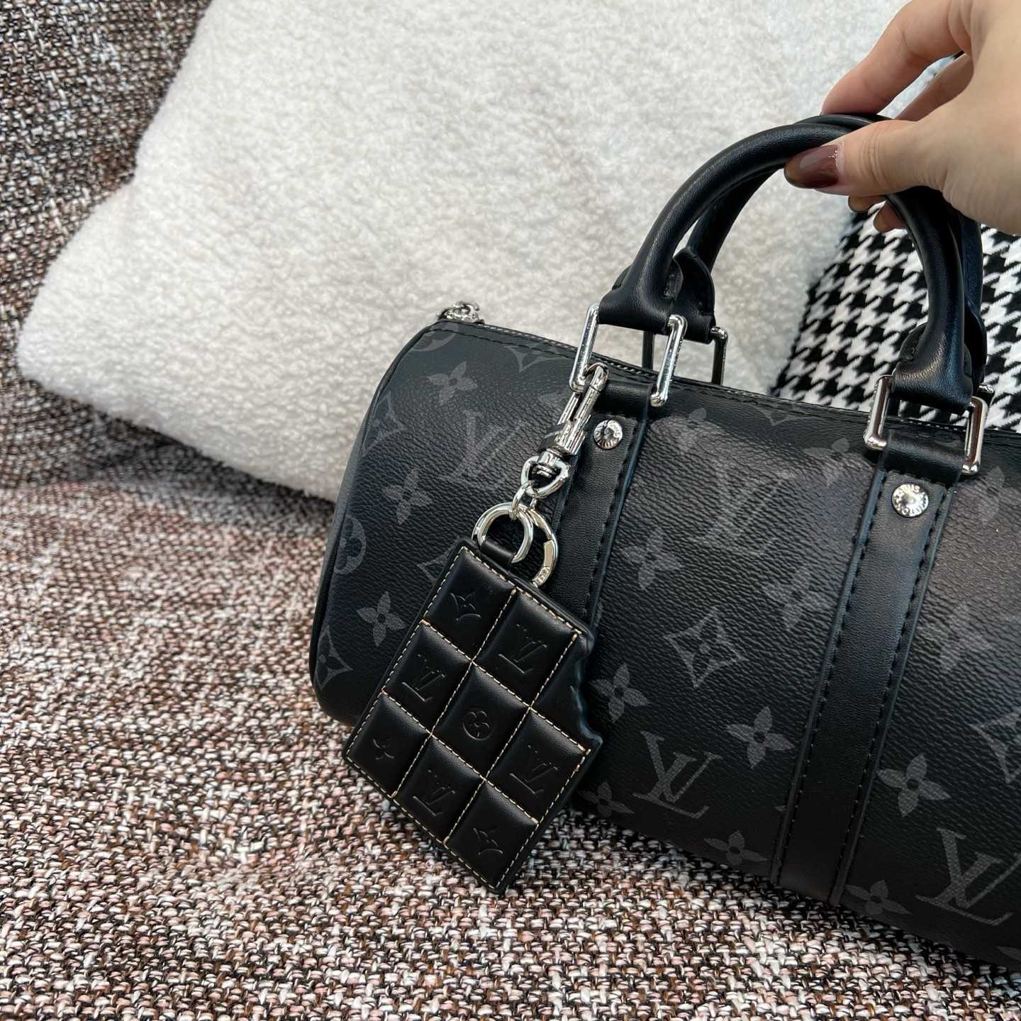 Louis Vuitton LV Chocolate Bar Figurine Key Holder And Bag Charm   M01478 - EUR FASHION