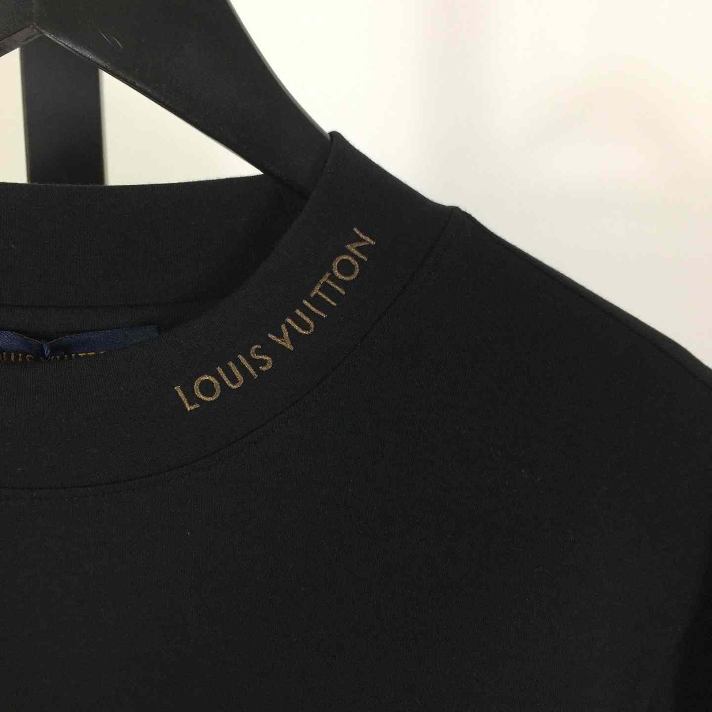 Louis Vuitton Embossed LV Long-Sleeved T-Shirt - EUR FASHION
