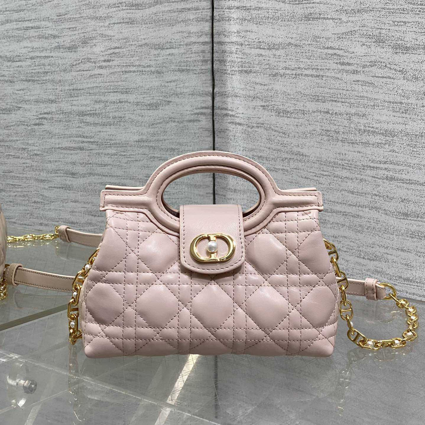  - EUR FASHION