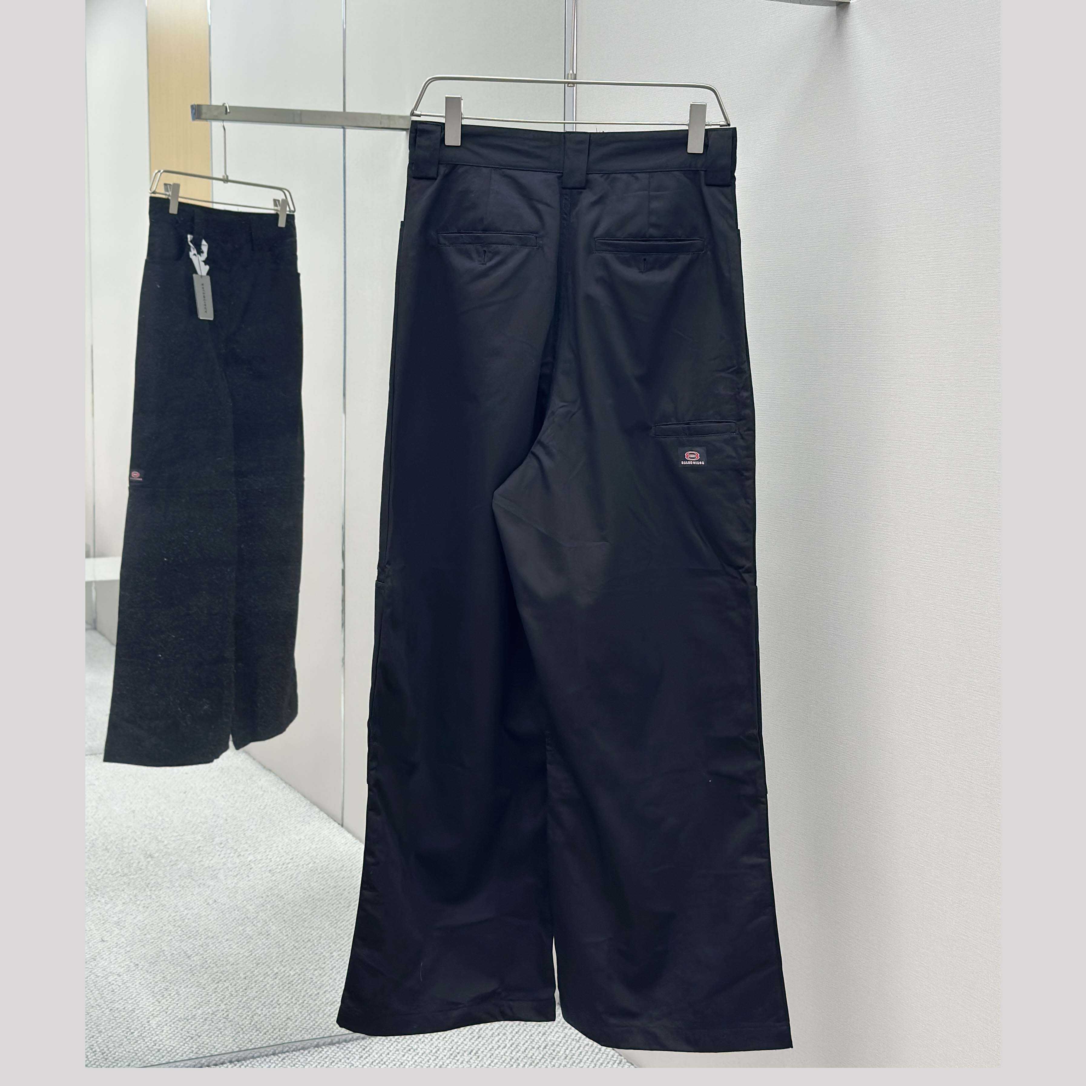 Balenciaga Workwear Utility Pants In Black - EUR FASHION