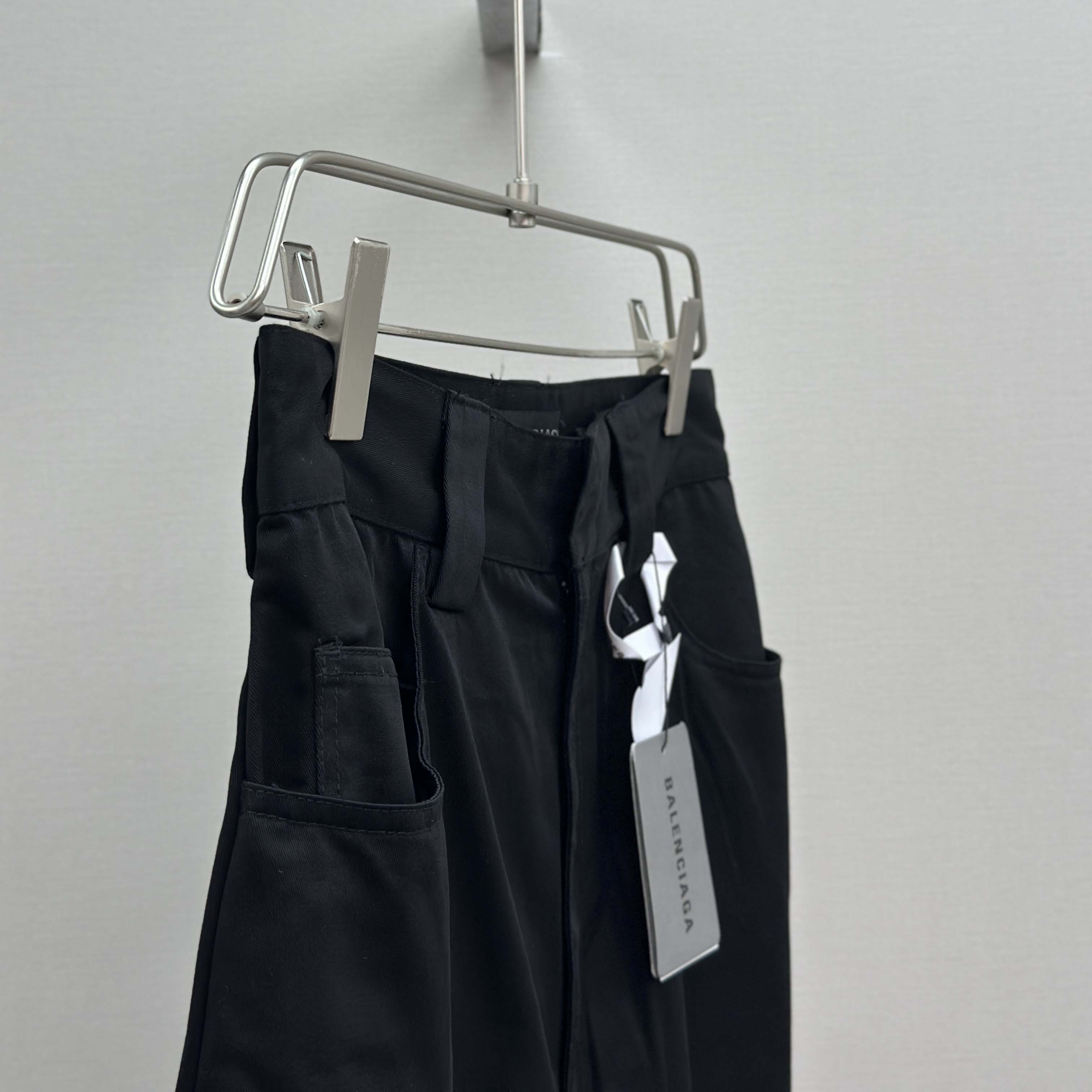 Balenciaga Workwear Utility Pants In Black - EUR FASHION