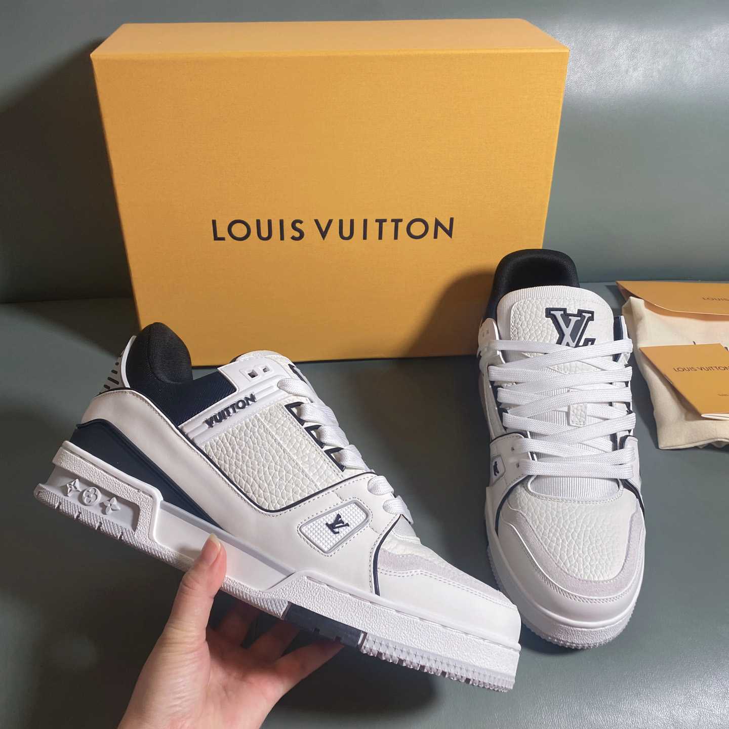  - EUR FASHION