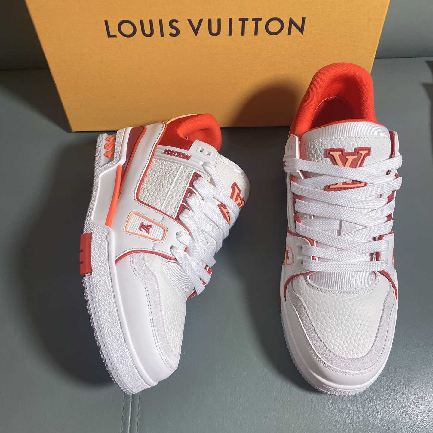 Louis Vuitton LV Trainer Sneaker      1AIIZM - EUR FASHION