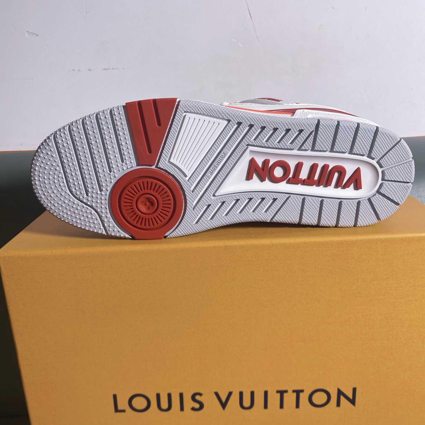 Louis Vuitton LV Trainer Sneaker      1AIIZM - EUR FASHION
