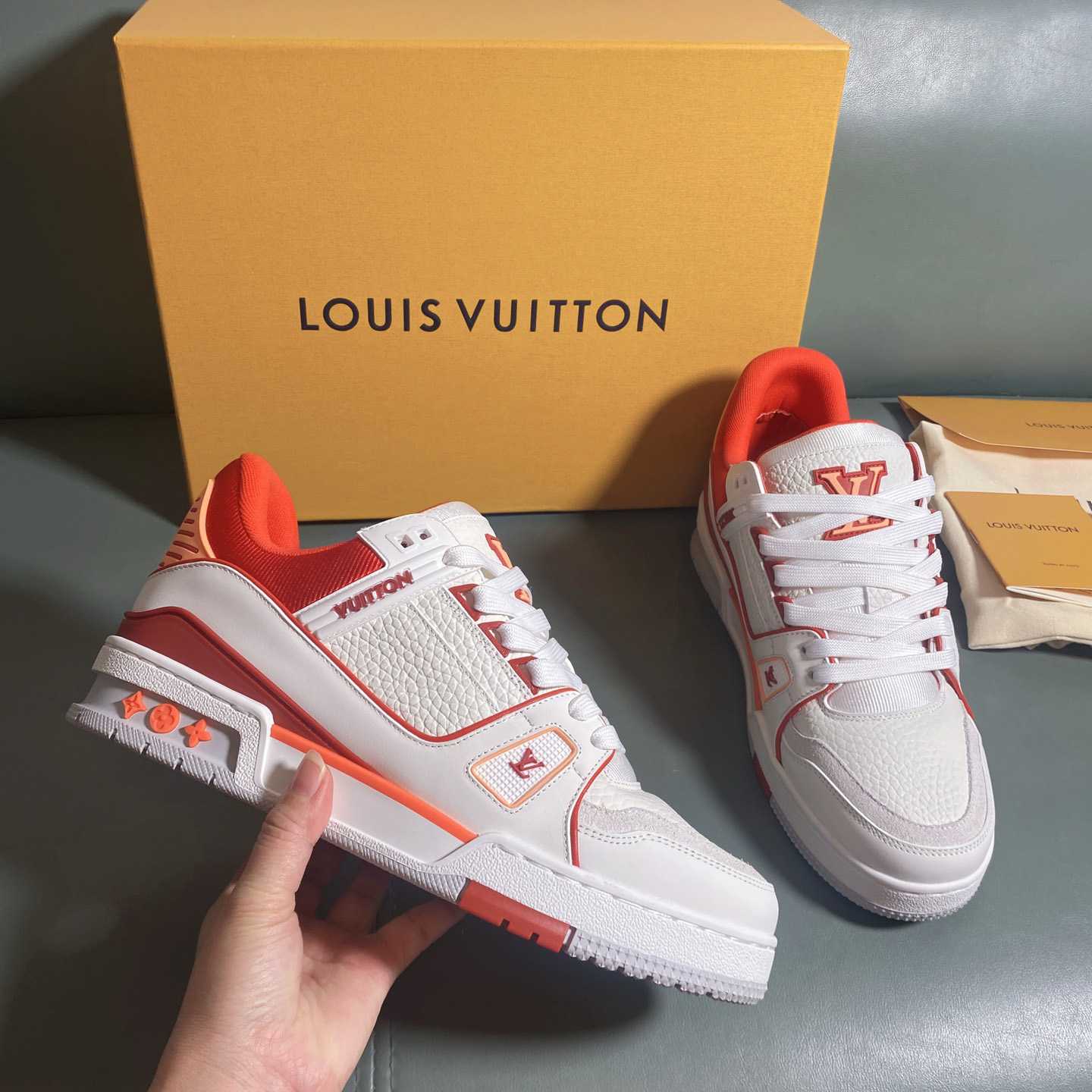  - EUR FASHION