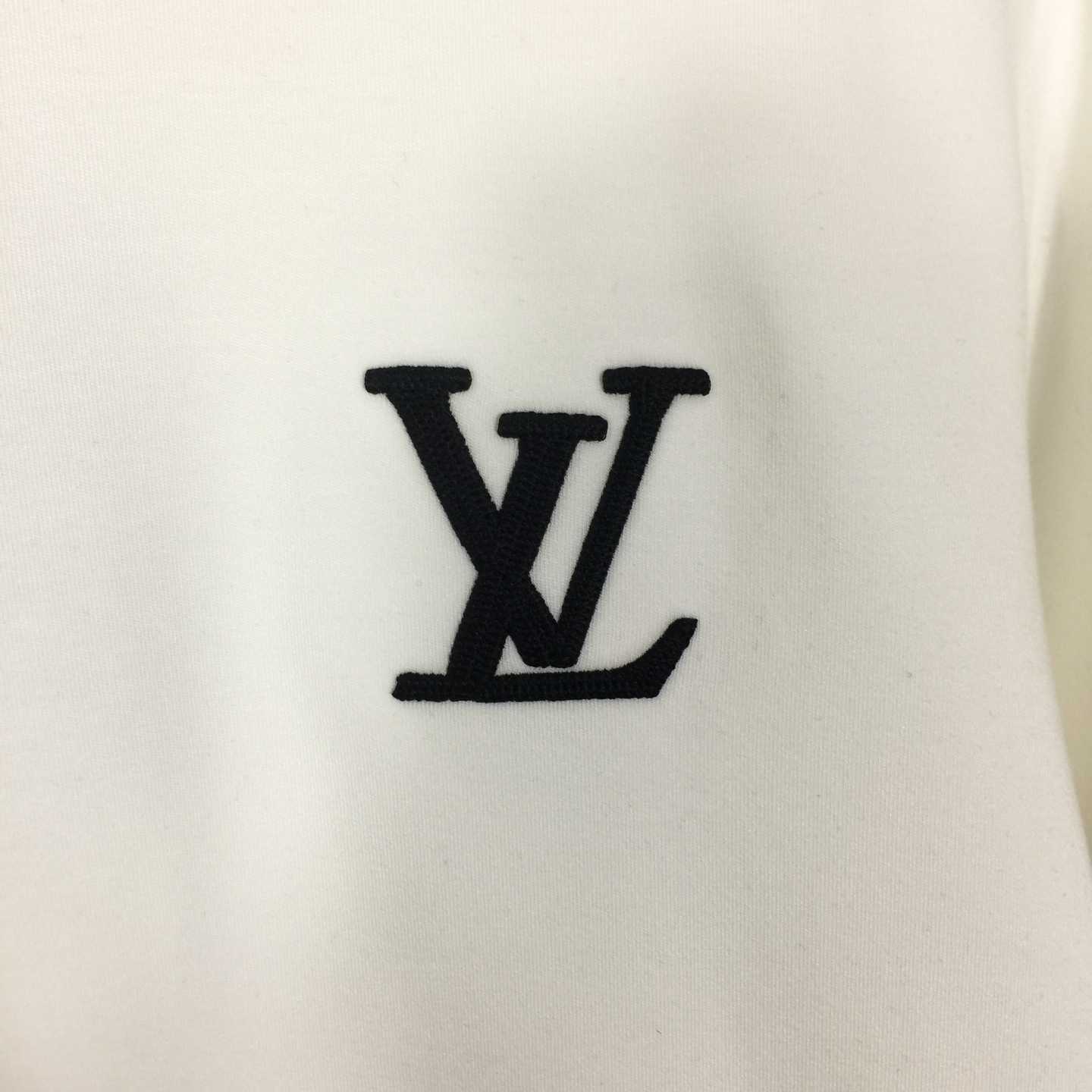 Louis Vuitton Embossed LV Long-Sleeved T-Shirt - EUR FASHION