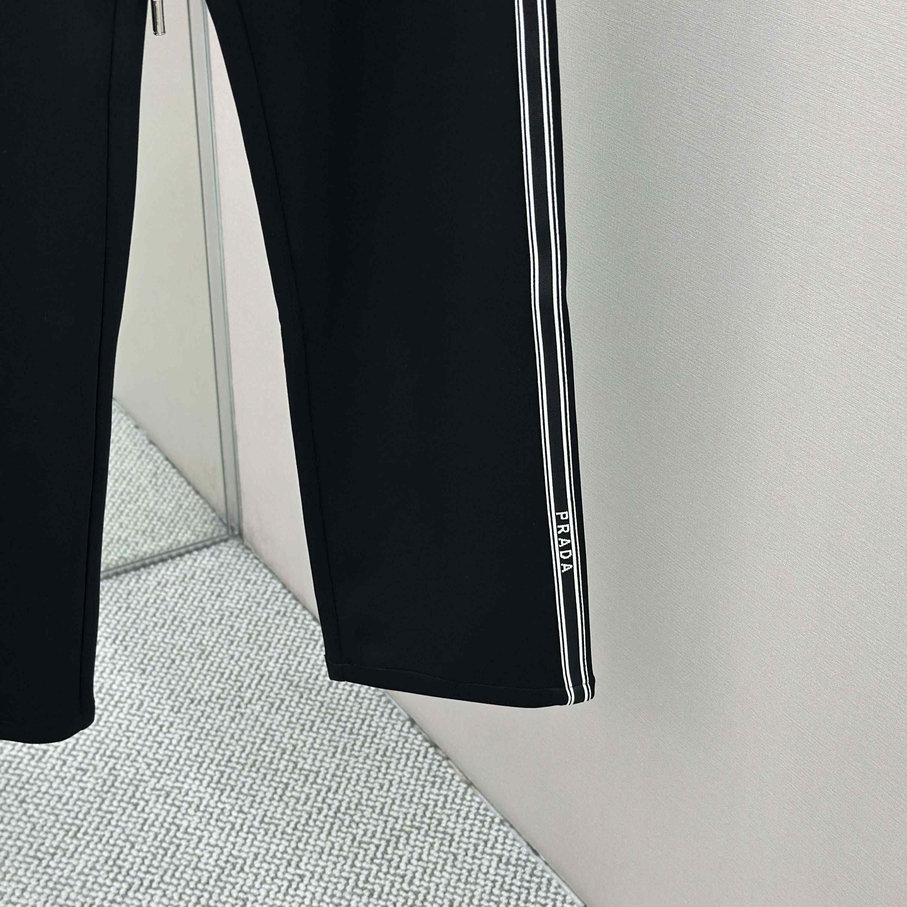 Prada Black Cotton Pants - EUR FASHION