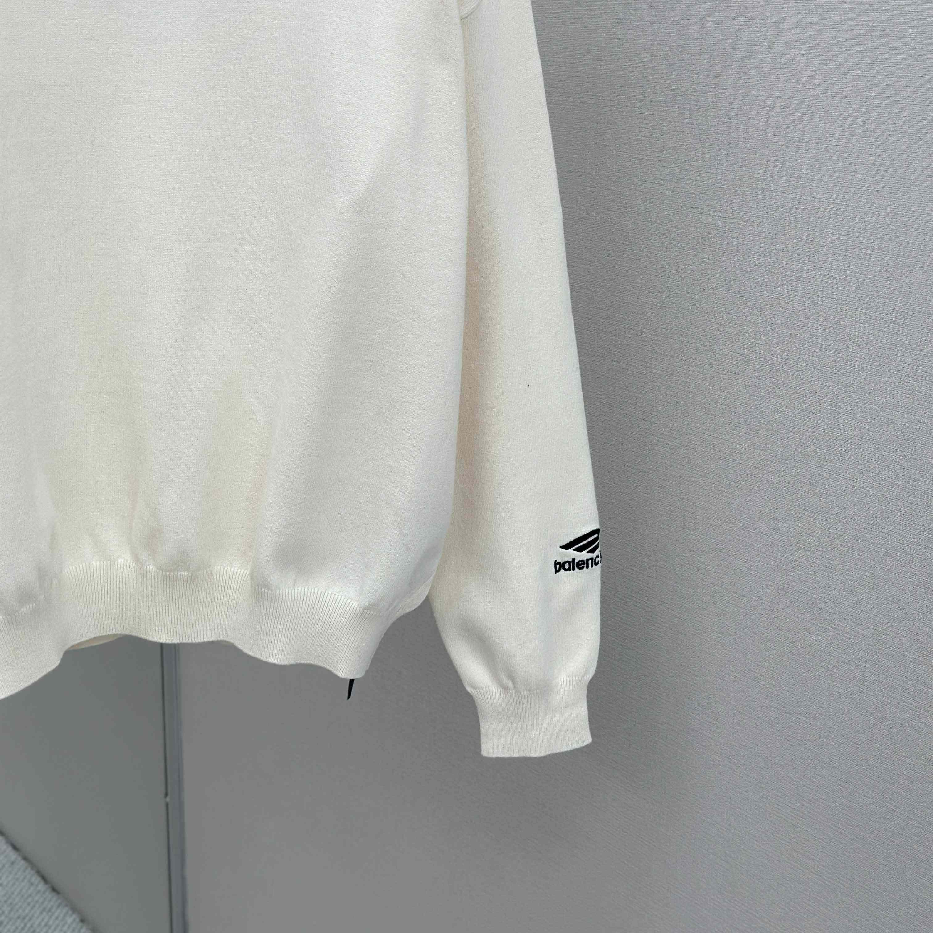 Balenciaga Ski Crewneck Sweater In White - EUR FASHION