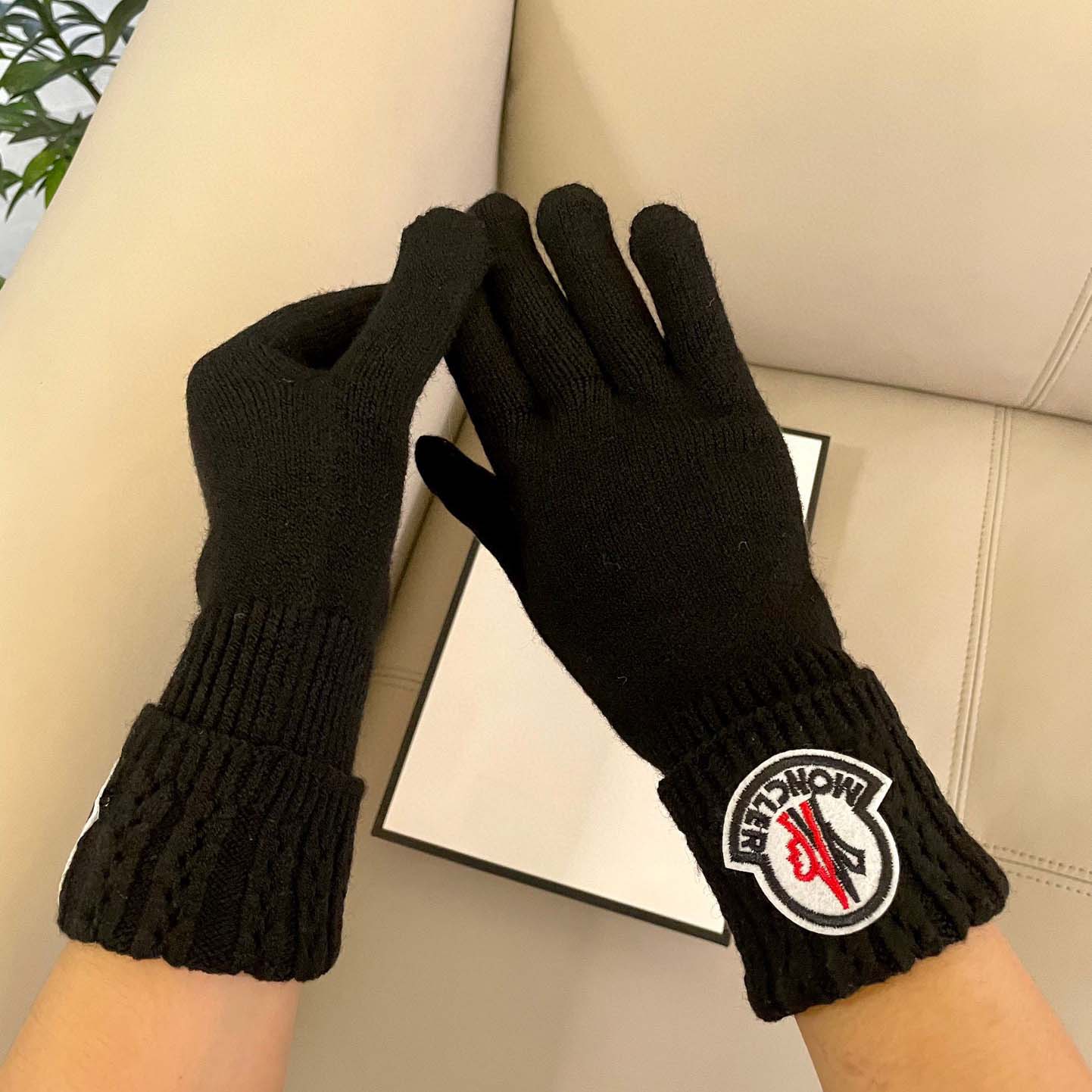 Moncler Gloves  - EUR FASHION
