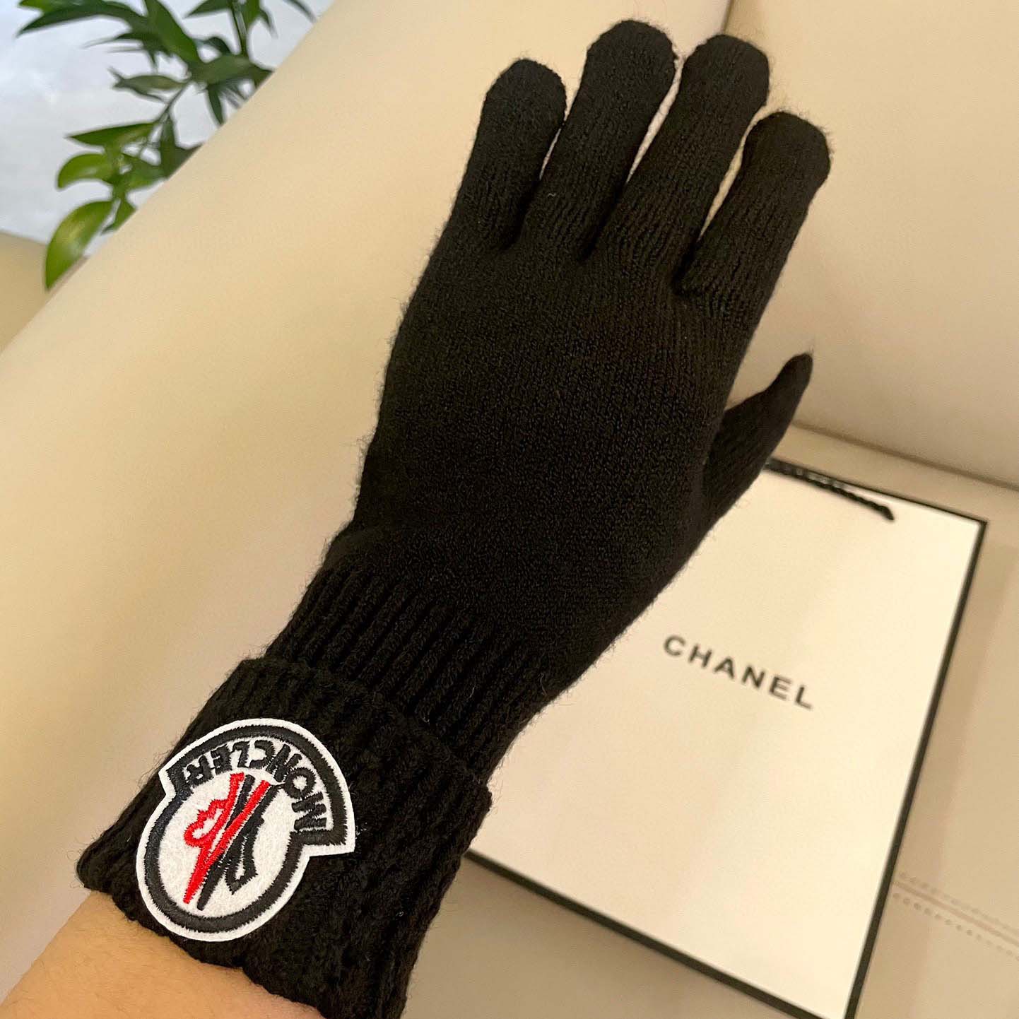 Moncler Gloves  - EUR FASHION