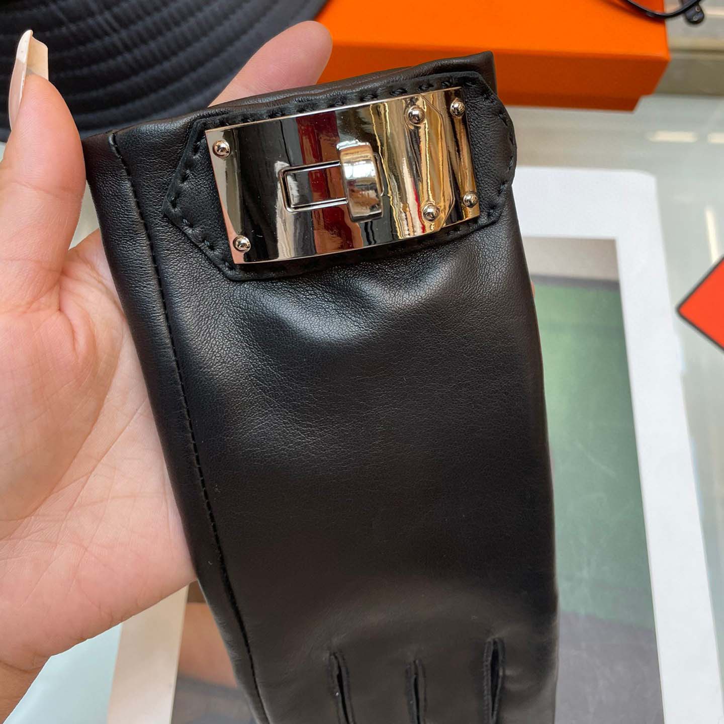 Hermes Women's Gloves  - EUR FASHION