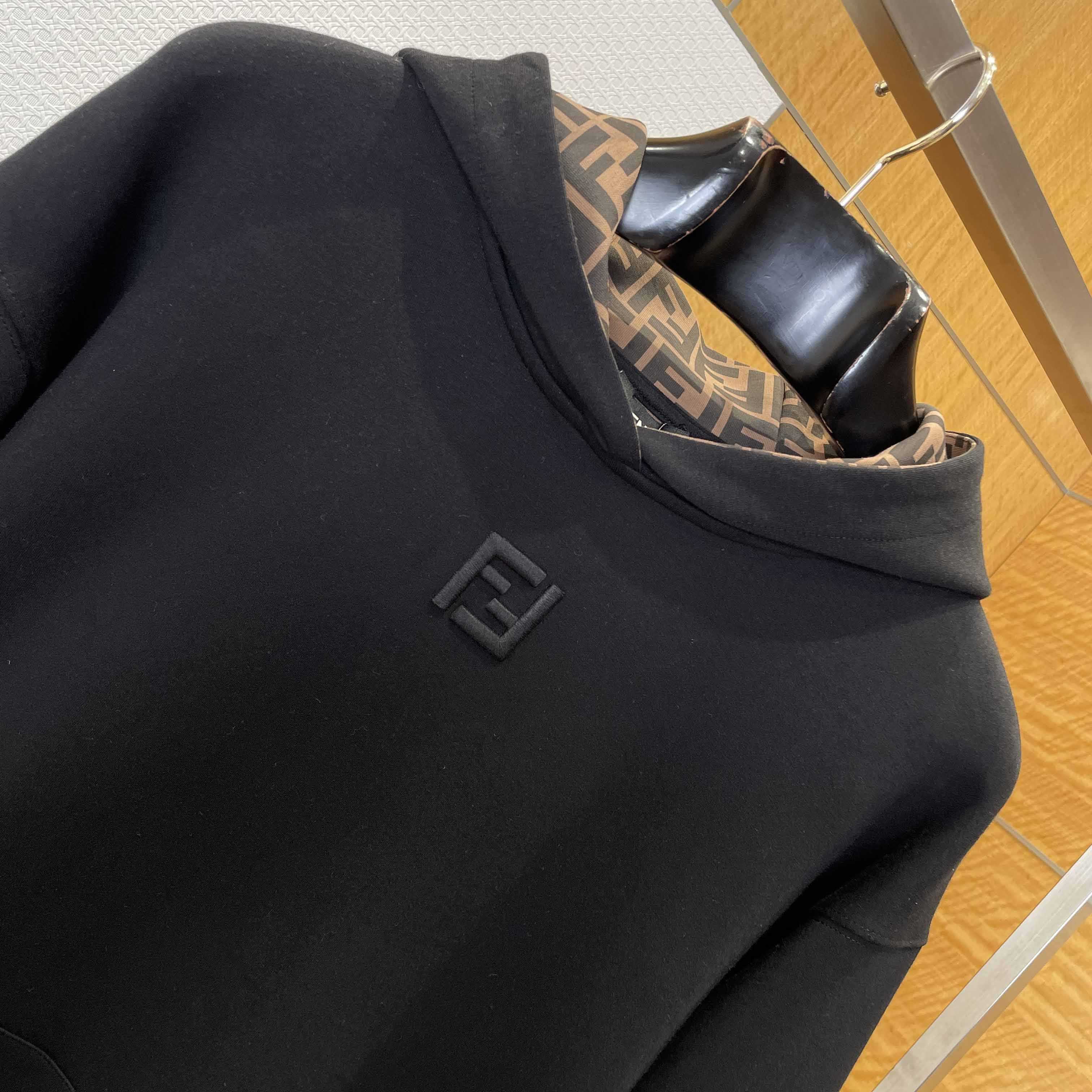 Fendi Black Cotton Sweatshirt - EUR FASHION