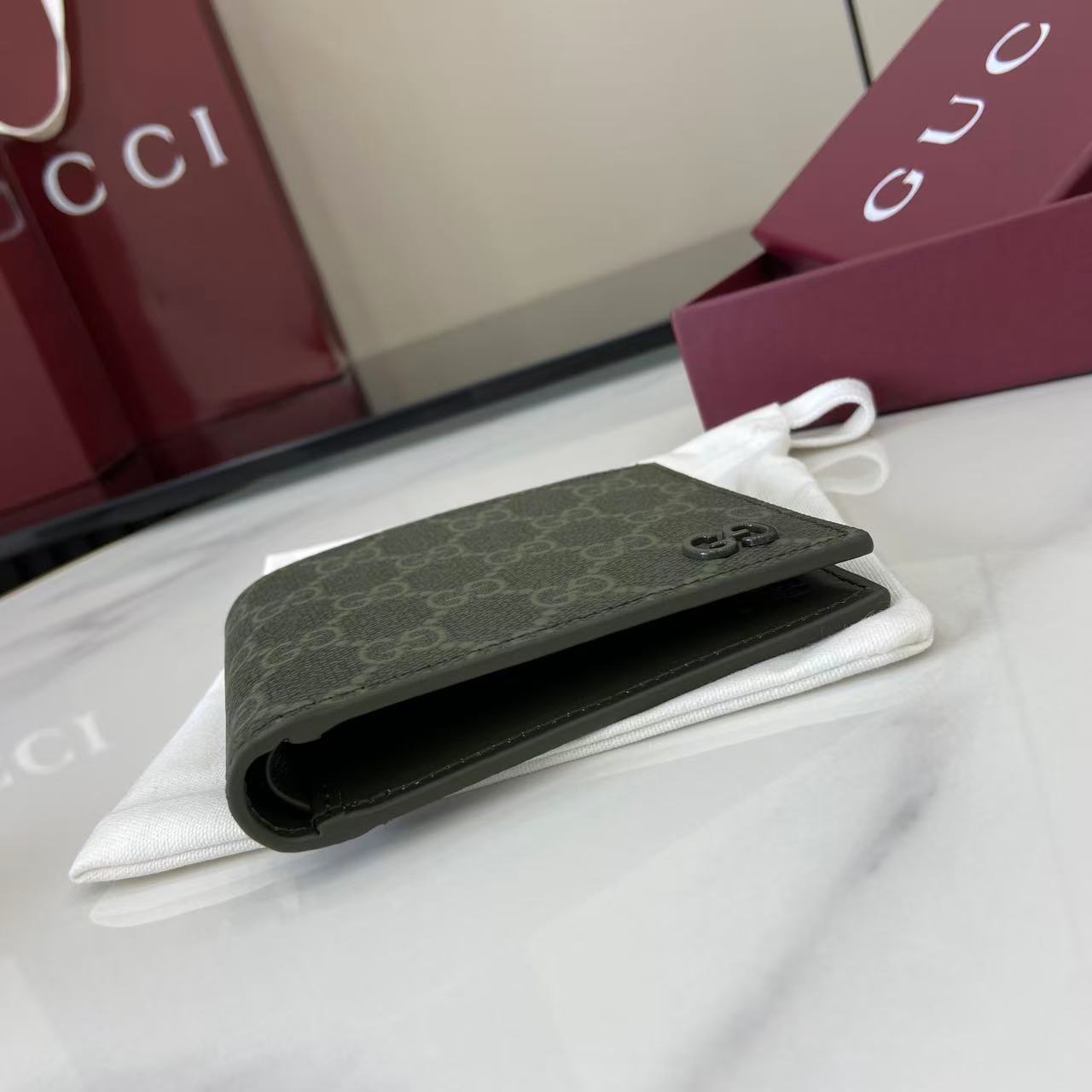 Gucci GG Monogram Bi-fold Wallet - EUR FASHION