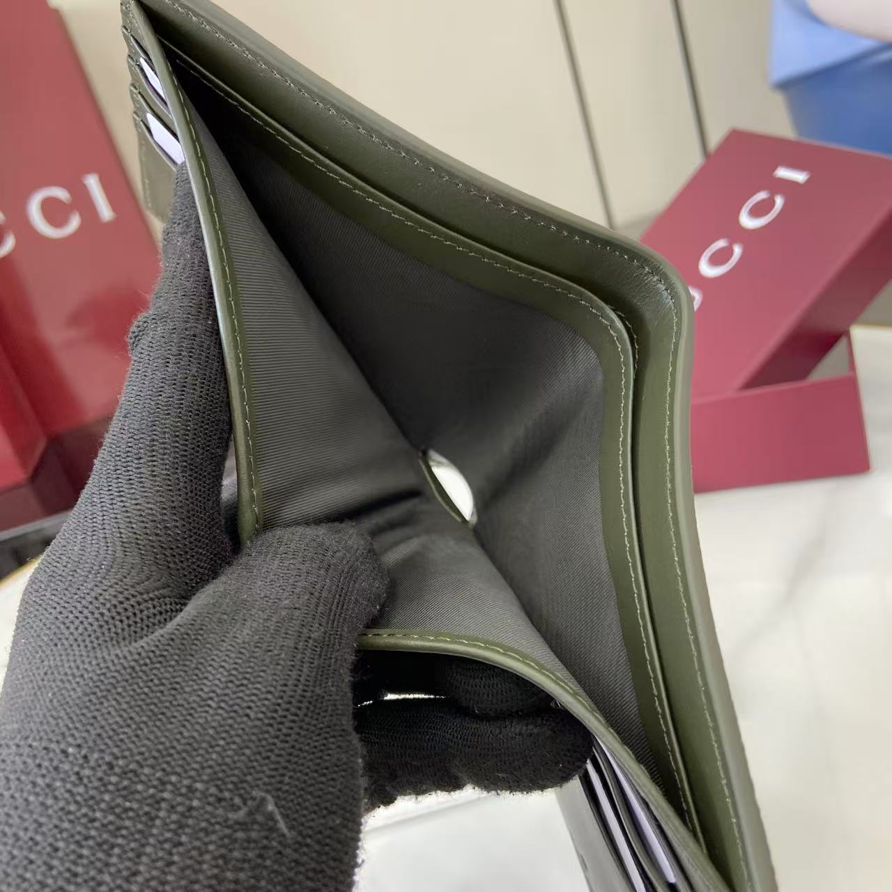 Gucci GG Monogram Bi-fold Wallet - EUR FASHION