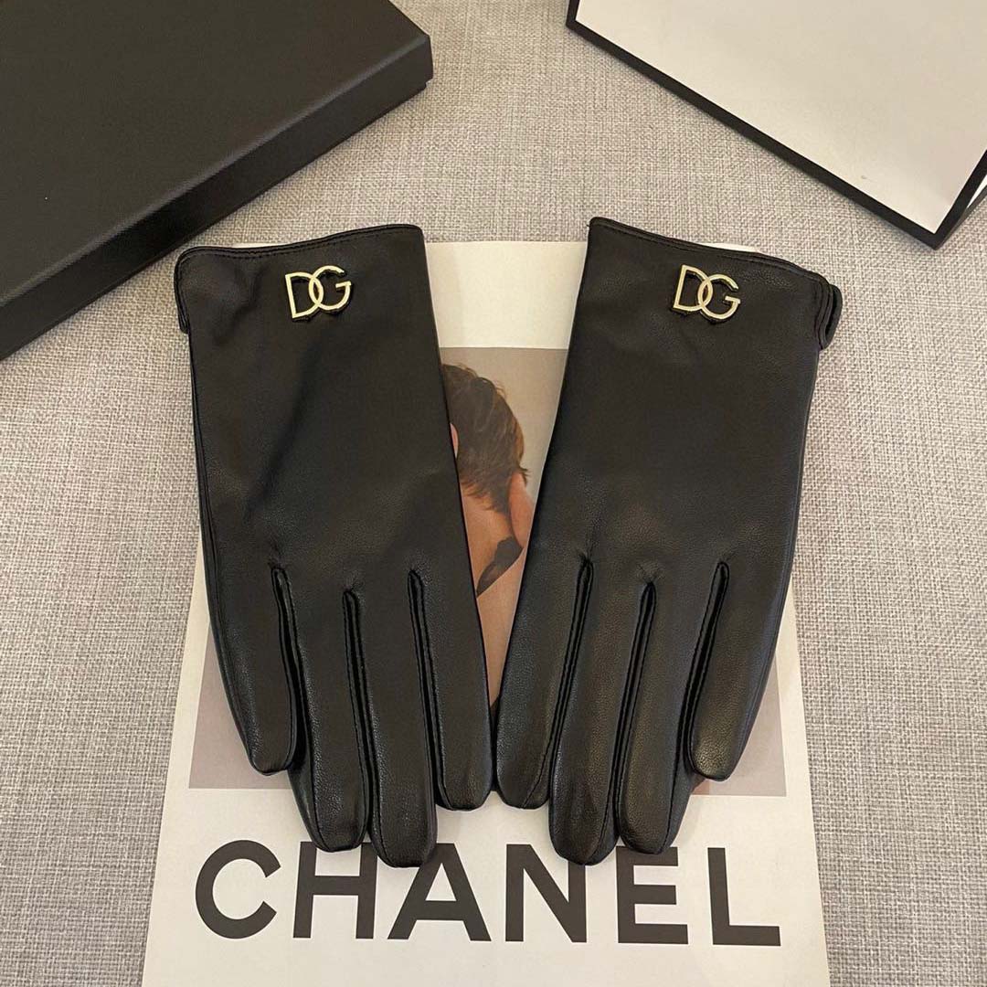 Dolce & Gabbana Women's Gloves  - EUR FASHION