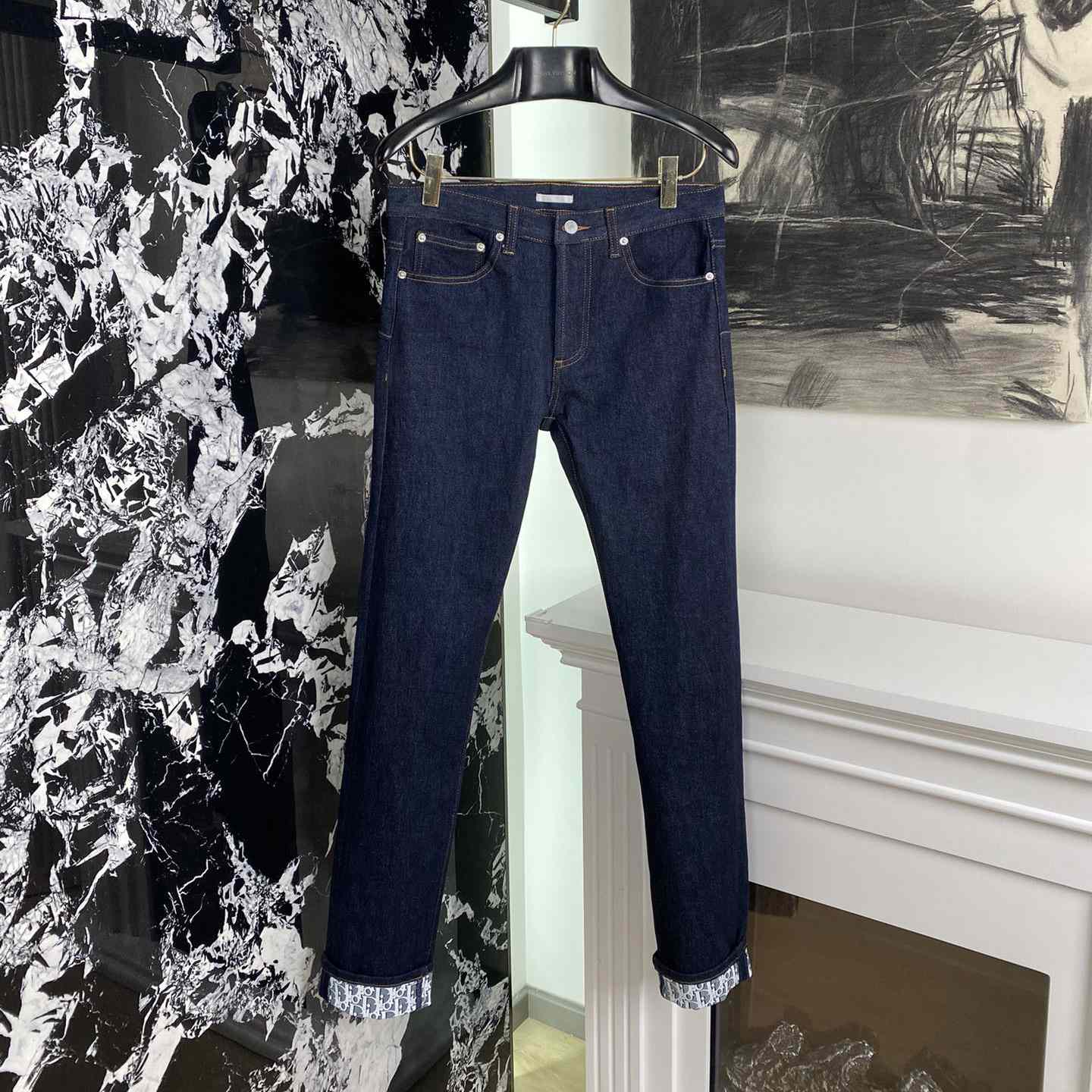  - EUR FASHION
