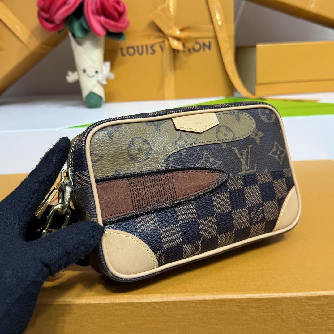 Louis Vuitton Trocadéro Wearable Wallet     M26020 - EUR FASHION
