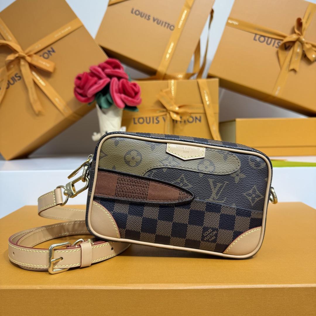 Louis Vuitton Trocadéro Wearable Wallet     M26020 - EUR FASHION
