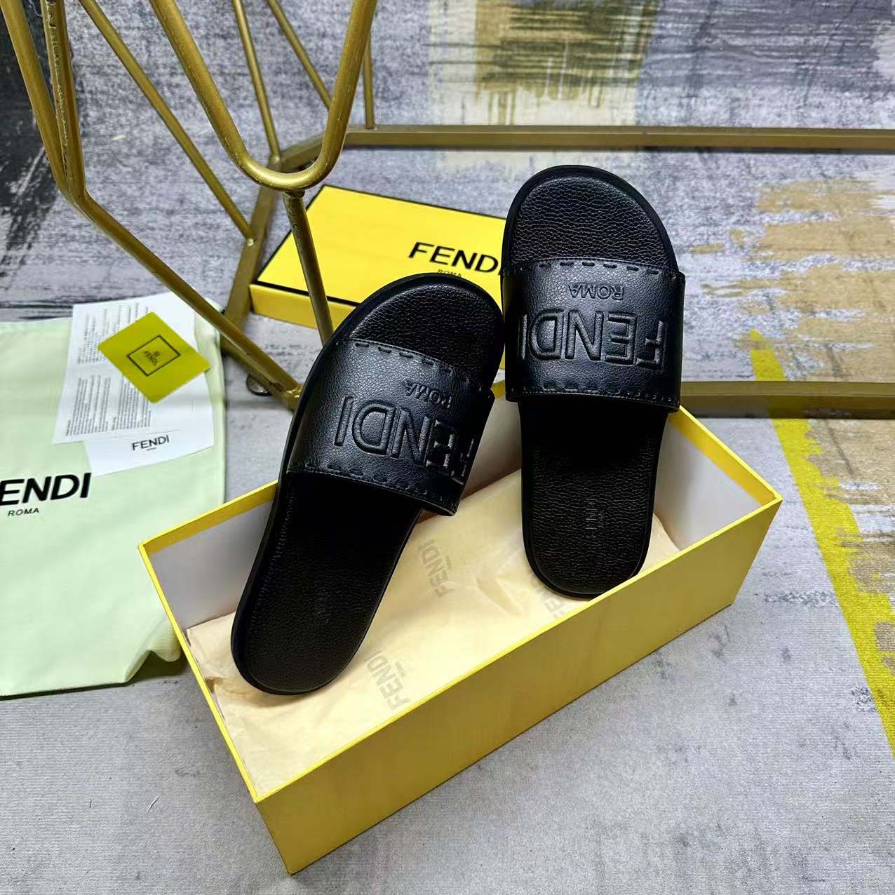 Fendi Slides - EUR FASHION