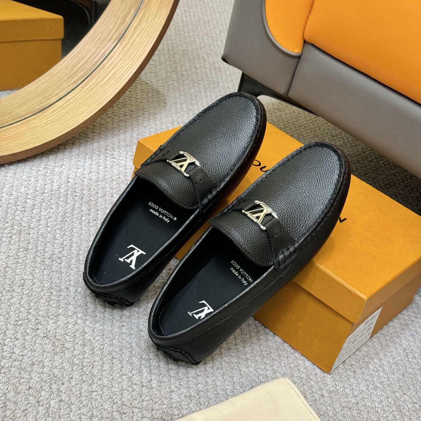 Louis Vuitton LV Silverstone Moccasin - EUR FASHION