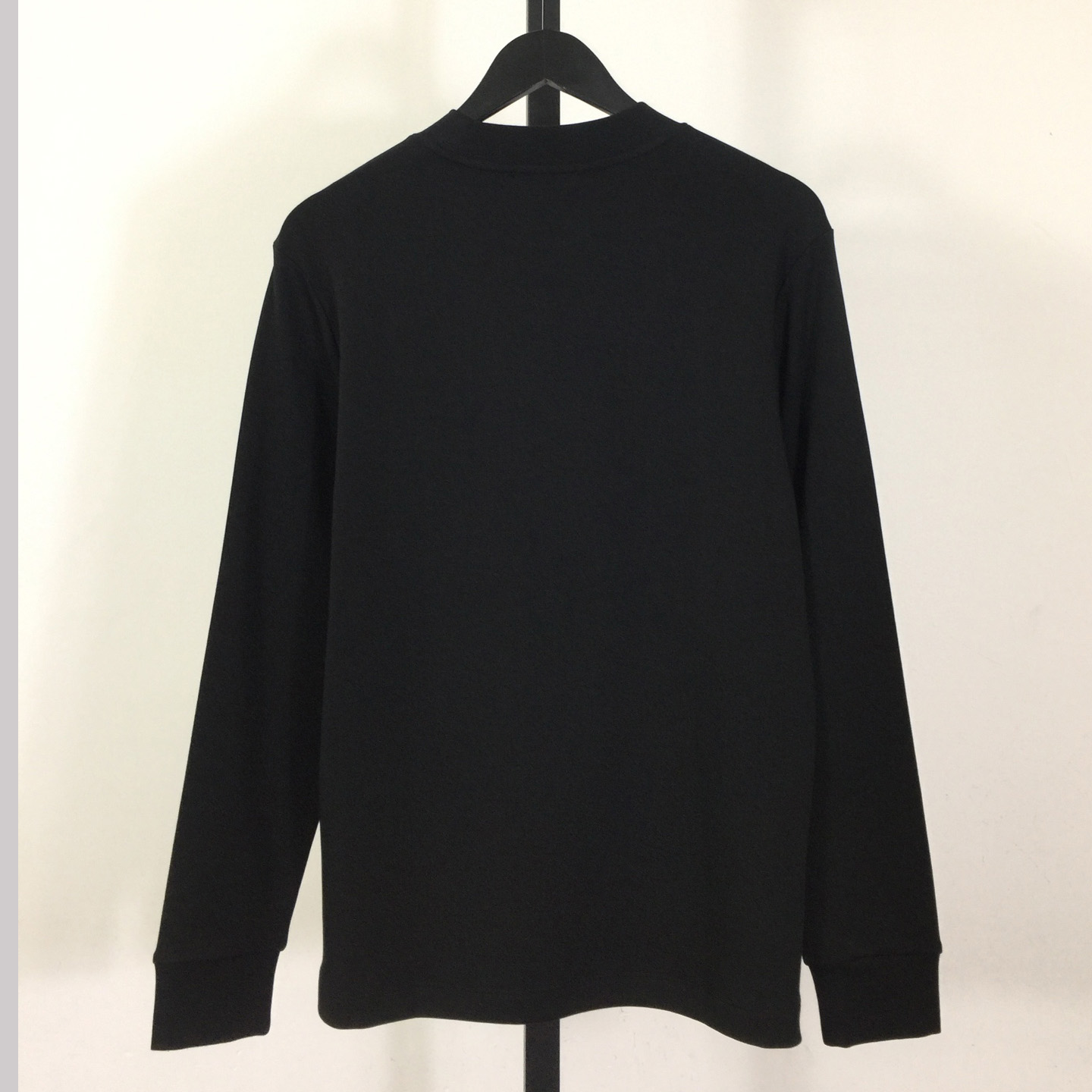 Louis Vuitton Embossed LV Long-Sleeved T-Shirt - EUR FASHION