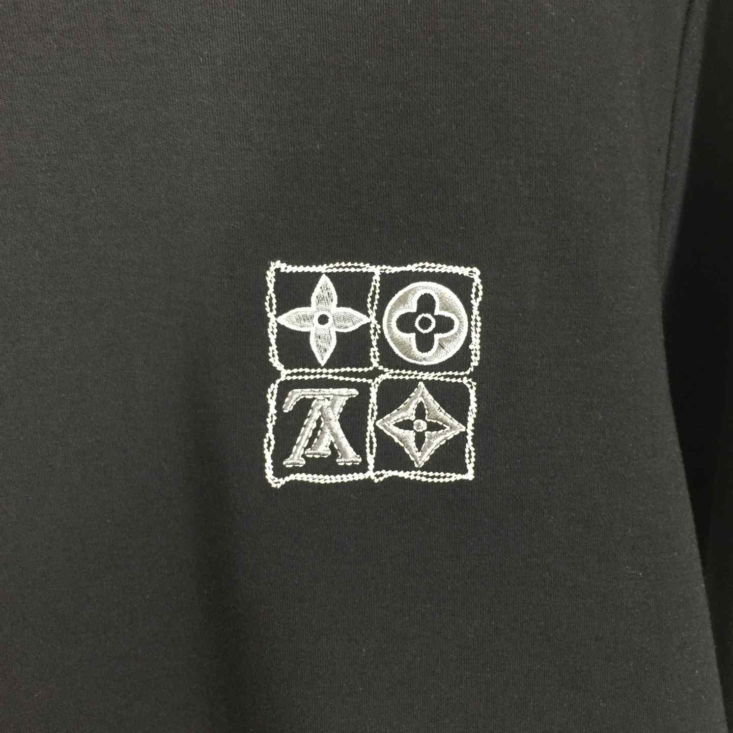 Louis Vuitton Embossed LV Long-Sleeved T-Shirt - EUR FASHION