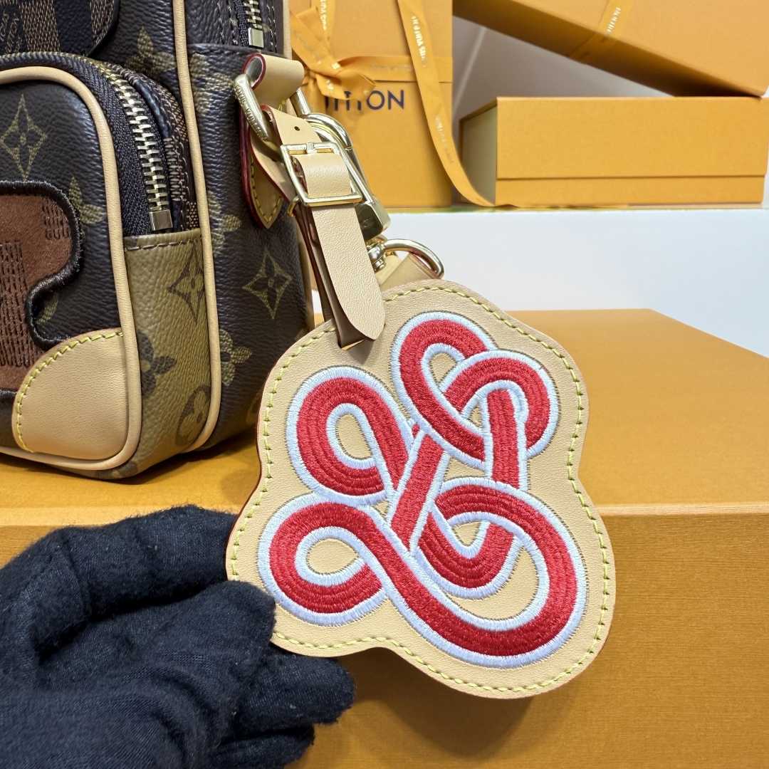 Louis Vuitton Nil   M26068 - EUR FASHION