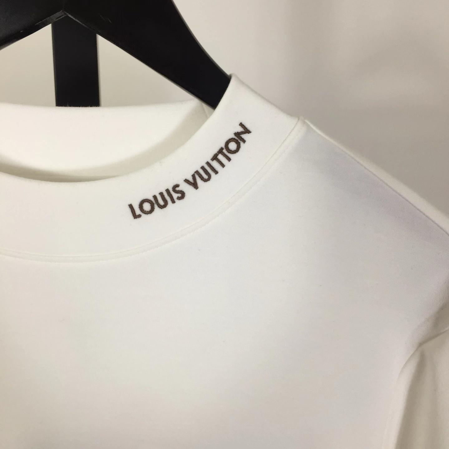 Louis Vuitton Embossed LV Long-Sleeved T-Shirt - EUR FASHION