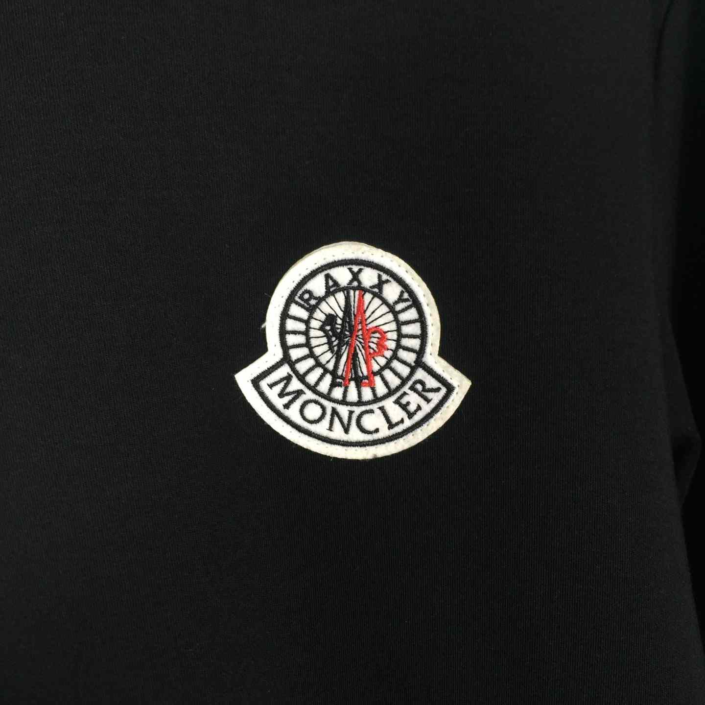 Moncler Long Sleeves - EUR FASHION