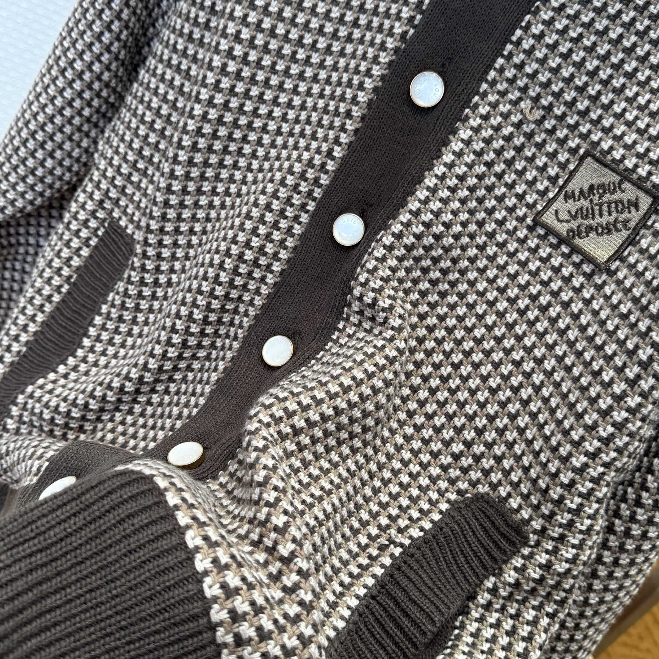 Louis Vuitton Knitted Cotton Jacquard Bomber   1AHC28 - EUR FASHION