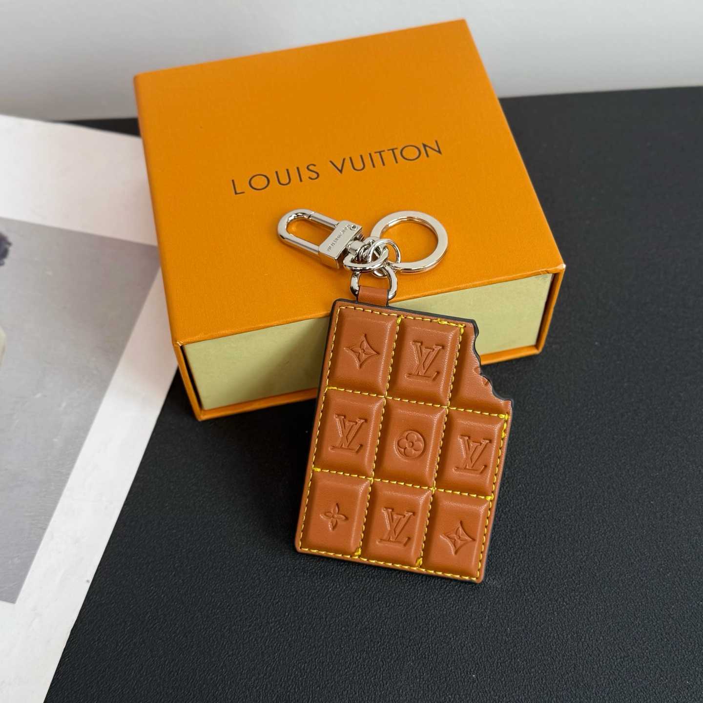  - EUR FASHION