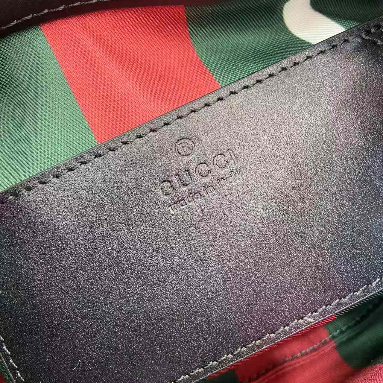 Gucci GG Emblem Small Shoulder Bag - EUR FASHION