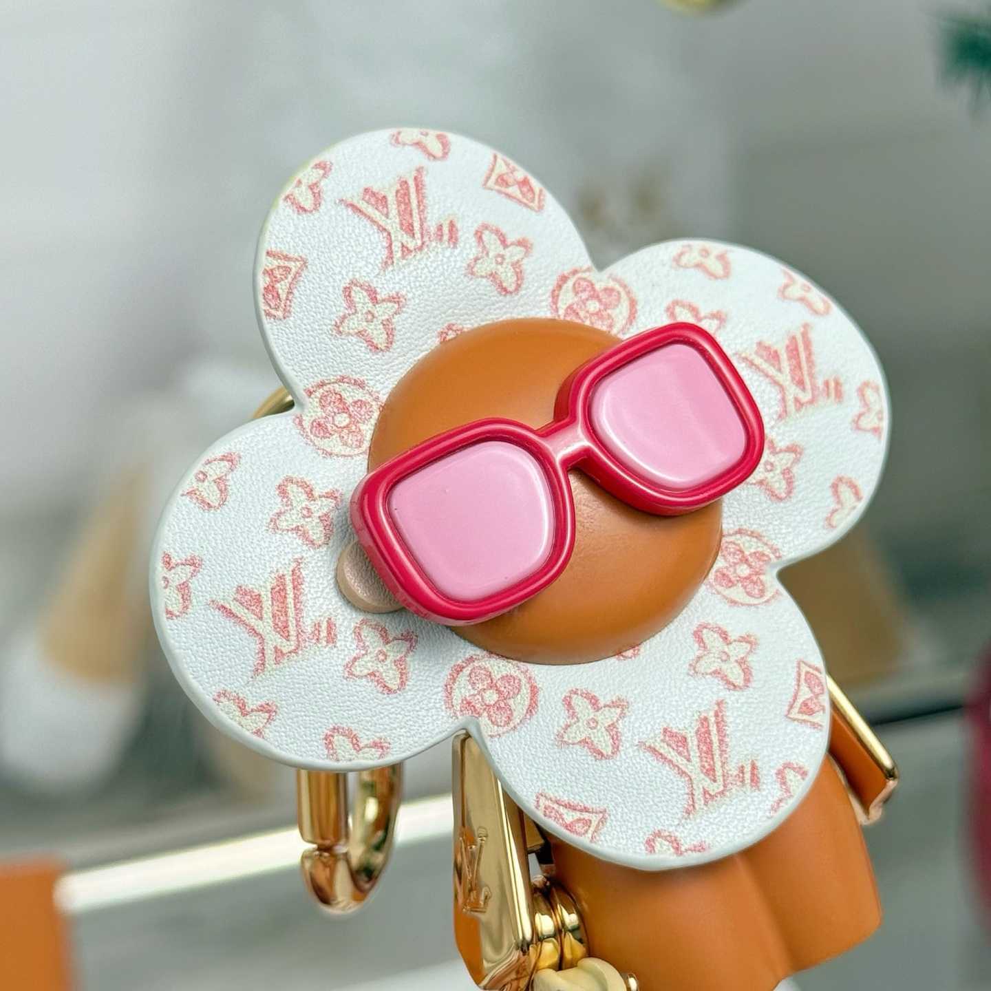 Louis Vuitton Summer Vivienne Bag Charm   M02591 - EUR FASHION