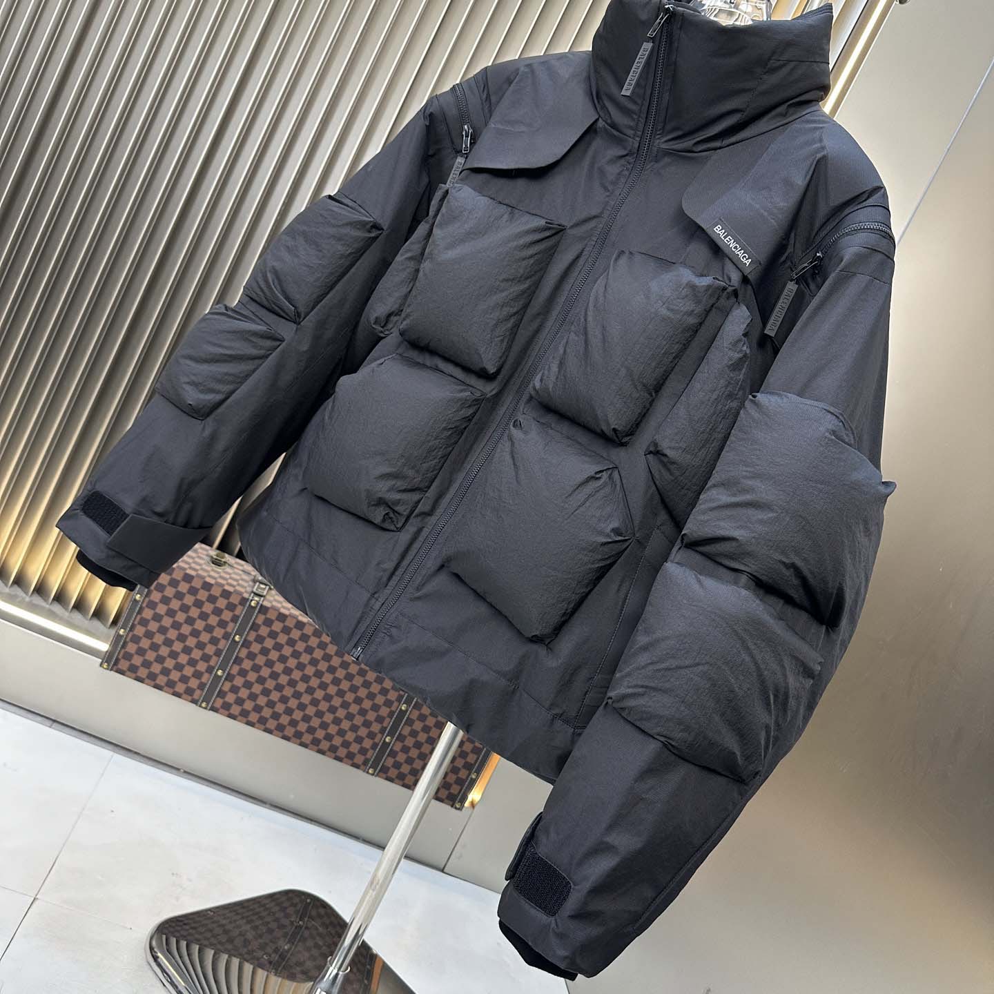 Balenciaga Puffer Jacket - EUR FASHION