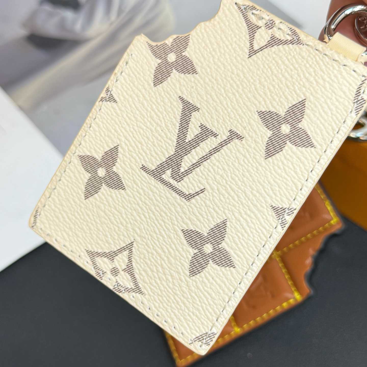 Louis Vuitton LV Chocolate Bar Key Holder and Bag Charm   M02875 - EUR FASHION
