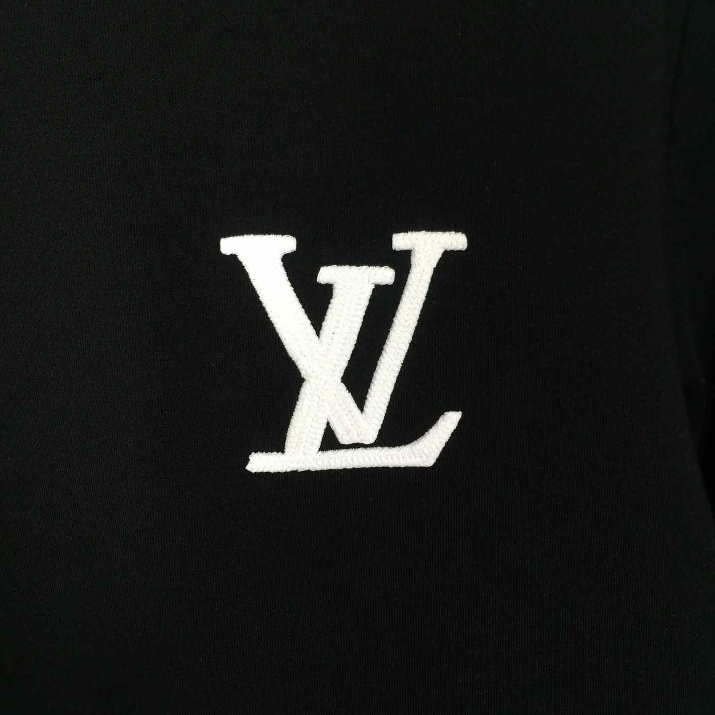 Louis Vuitton Embossed LV Long-Sleeved T-Shirt - EUR FASHION