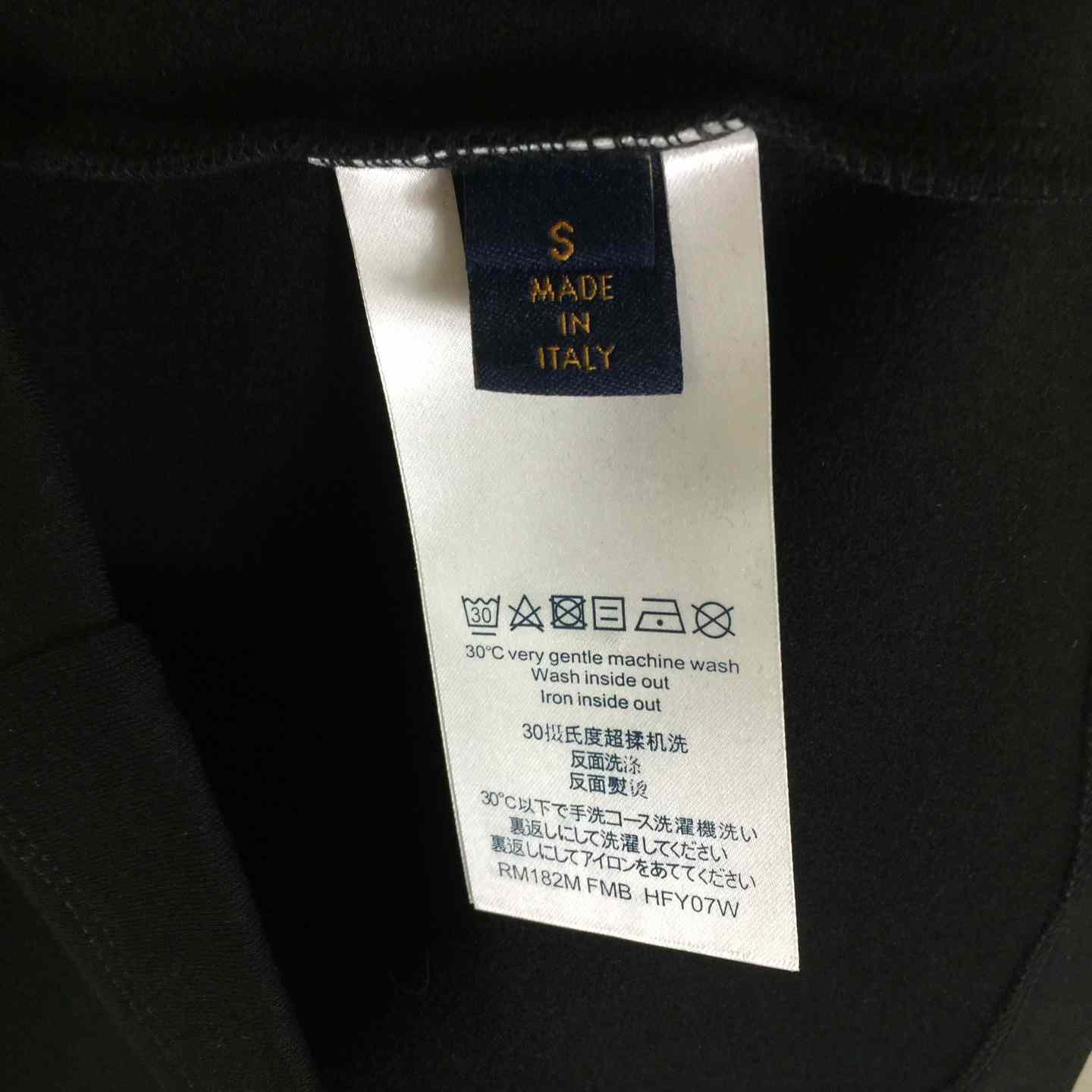 Louis Vuitton Embossed LV Long-Sleeved T-Shirt - EUR FASHION