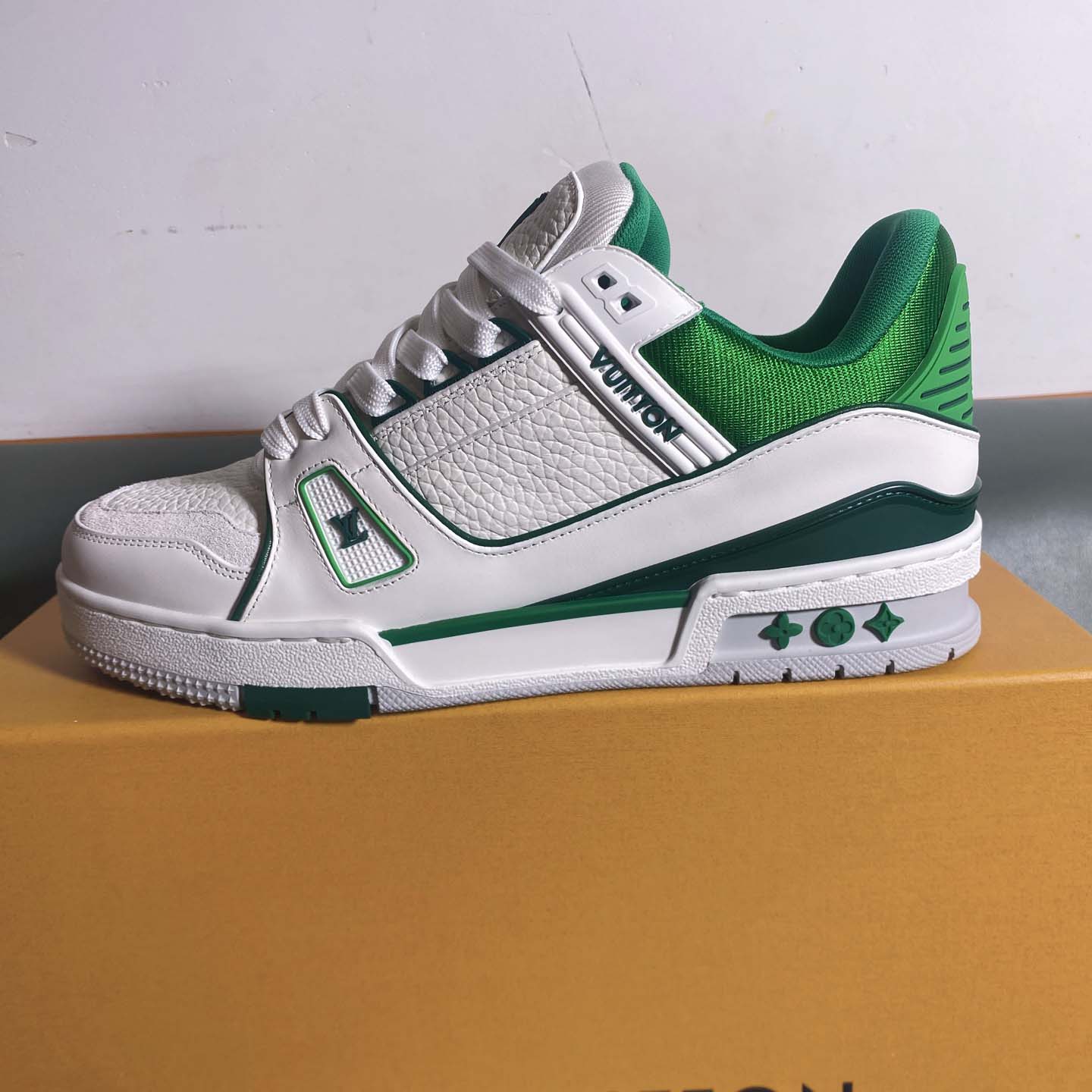 Louis Vuitton LV Trainer Sneaker      1AIJ05 - EUR FASHION