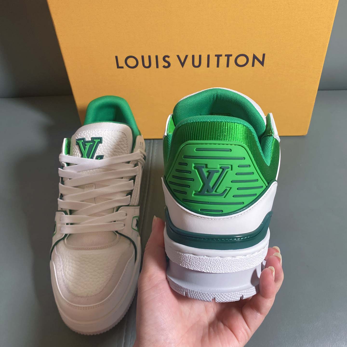 Louis Vuitton LV Trainer Sneaker      1AIJ05 - EUR FASHION
