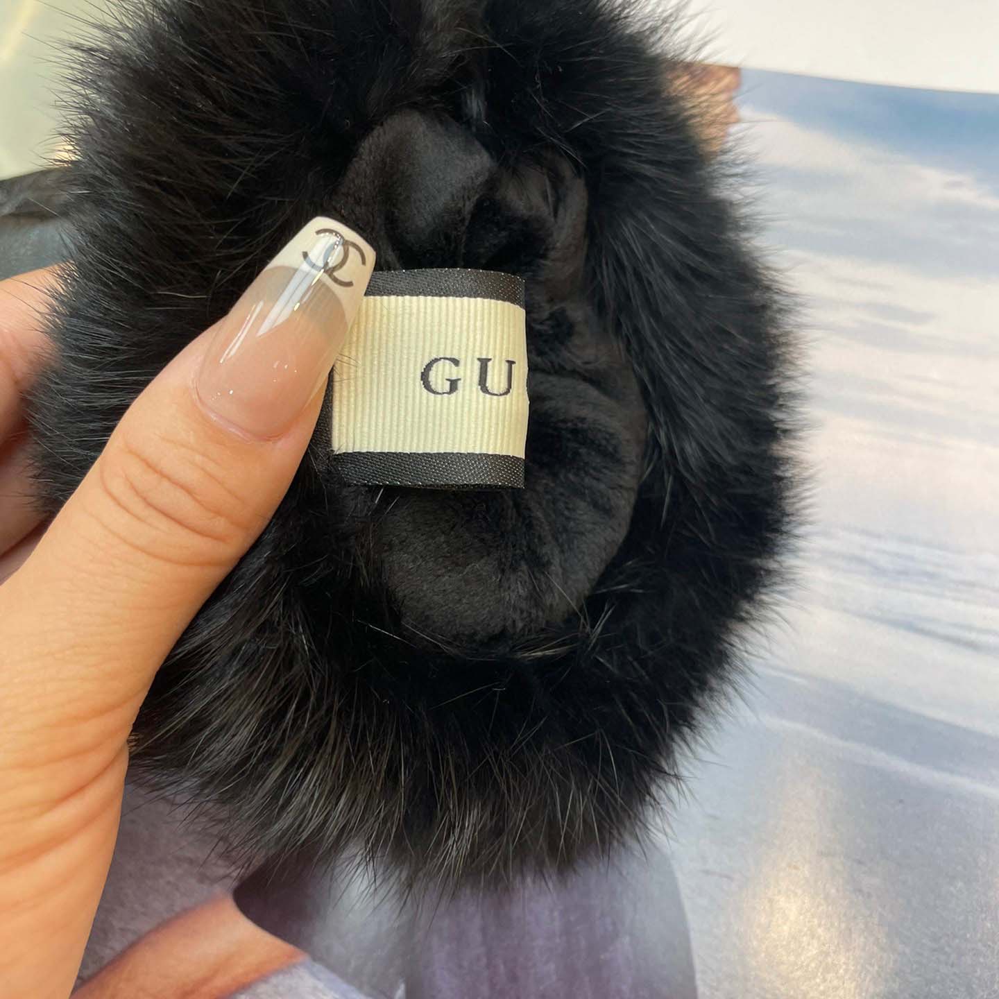 Gucci Women's Gloves - EUR FASHION