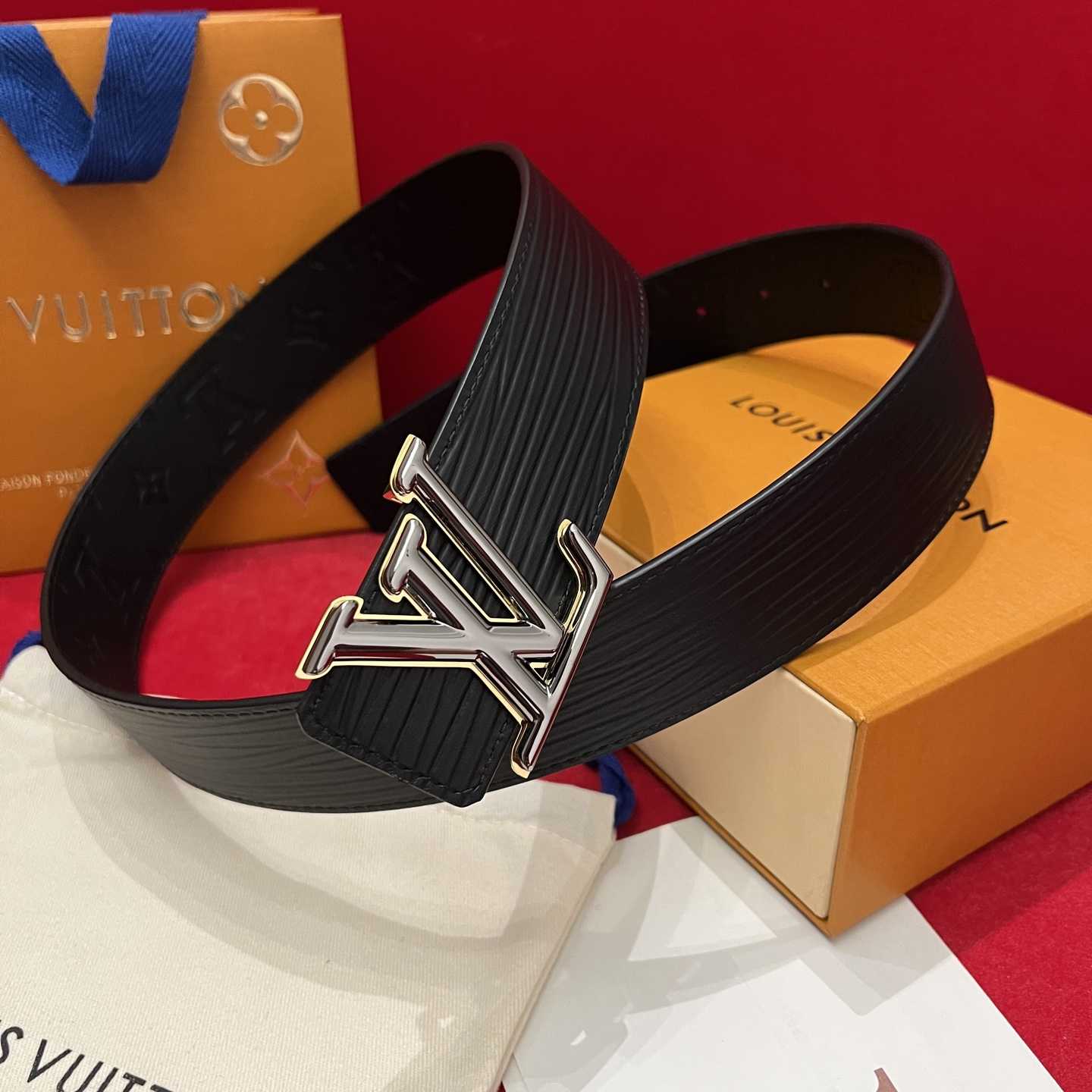 Louis Vuitton Reversible Belt  4cm - EUR FASHION