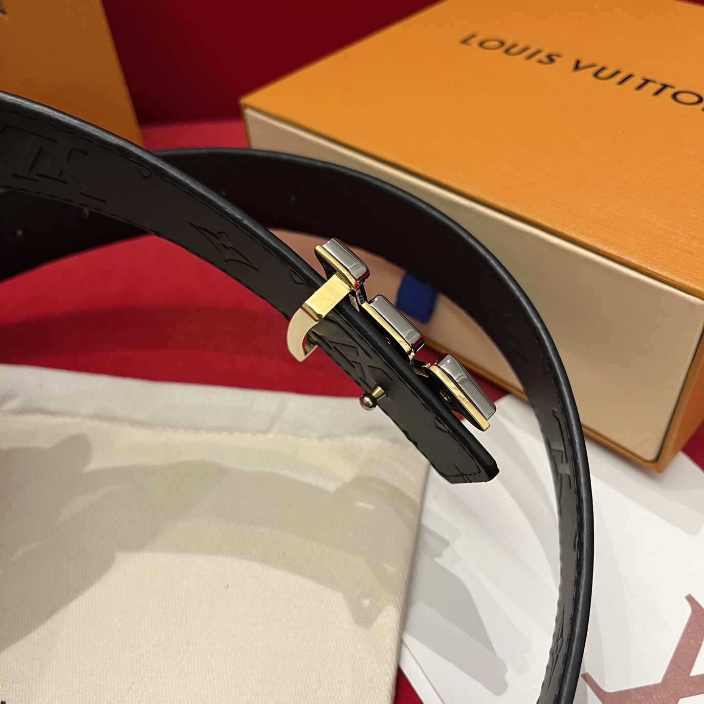 Louis Vuitton Reversible Belt  4cm - EUR FASHION