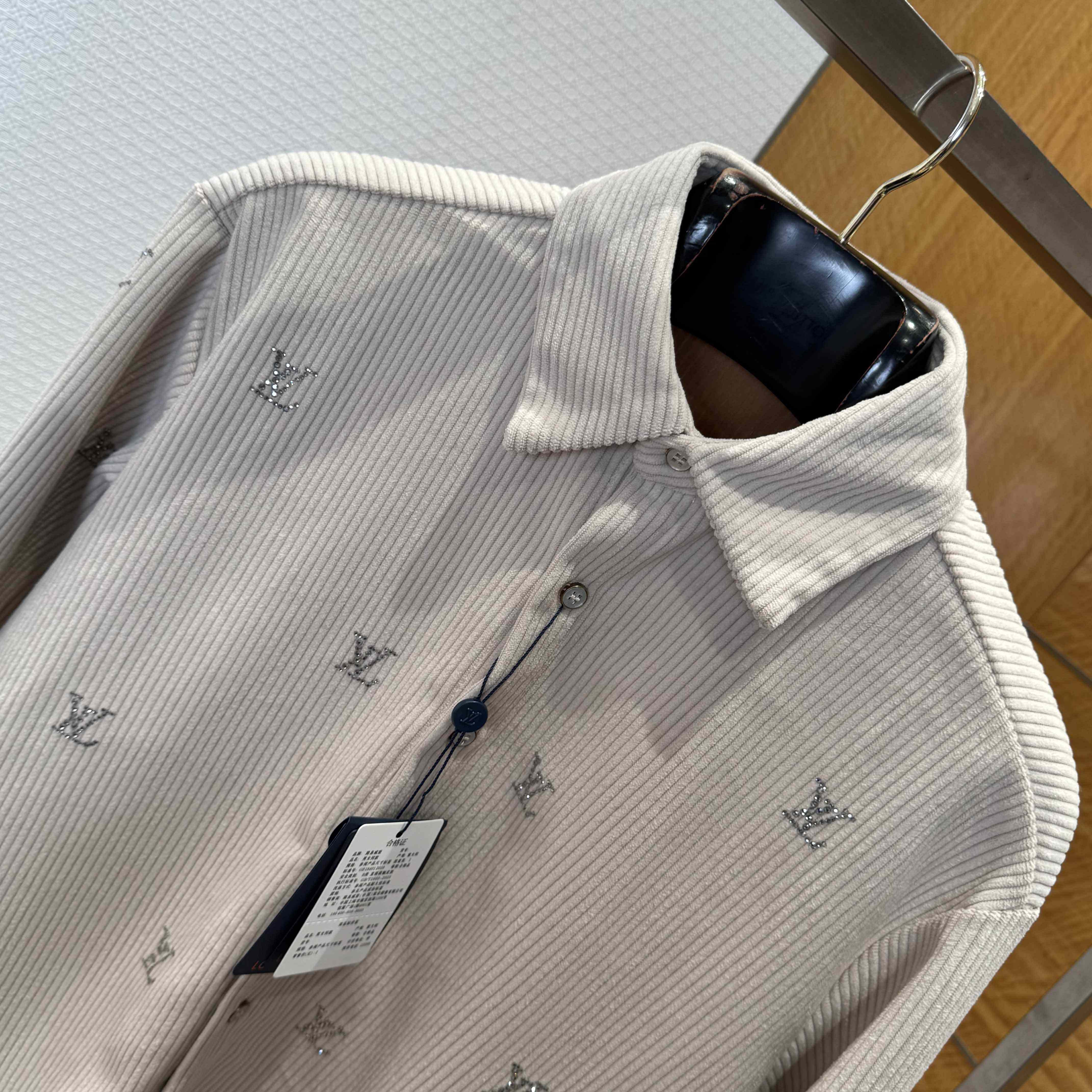Louis Vuitton LV Blason Embellished Long-Sleeved Corduroy Shirt   1AIKBT - EUR FASHION