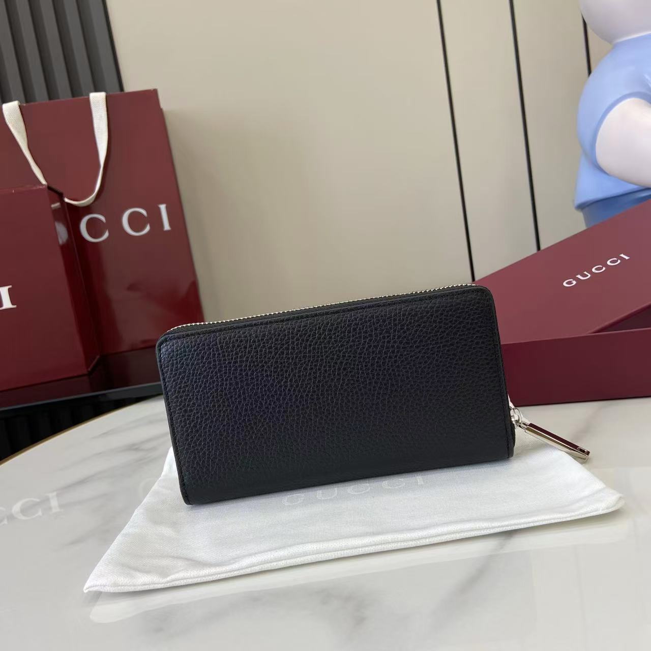 Gucci Zip Around Wallet With Logo - EUR FASHION