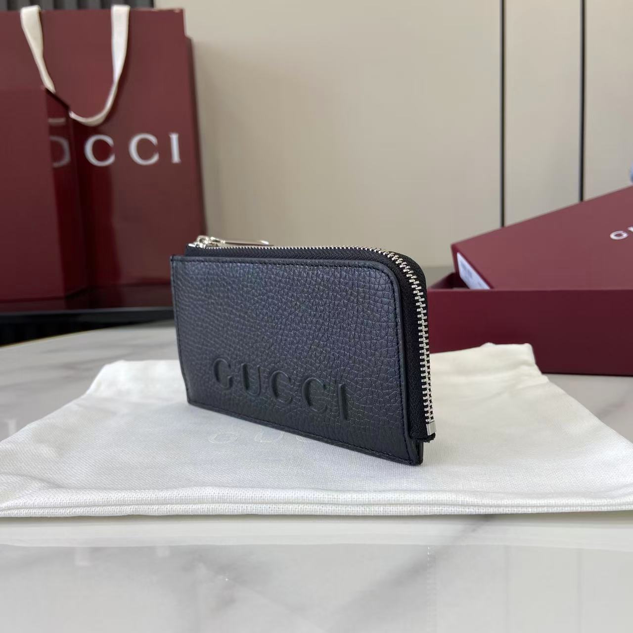 Gucci Zip Card Case With Logo - EUR FASHION