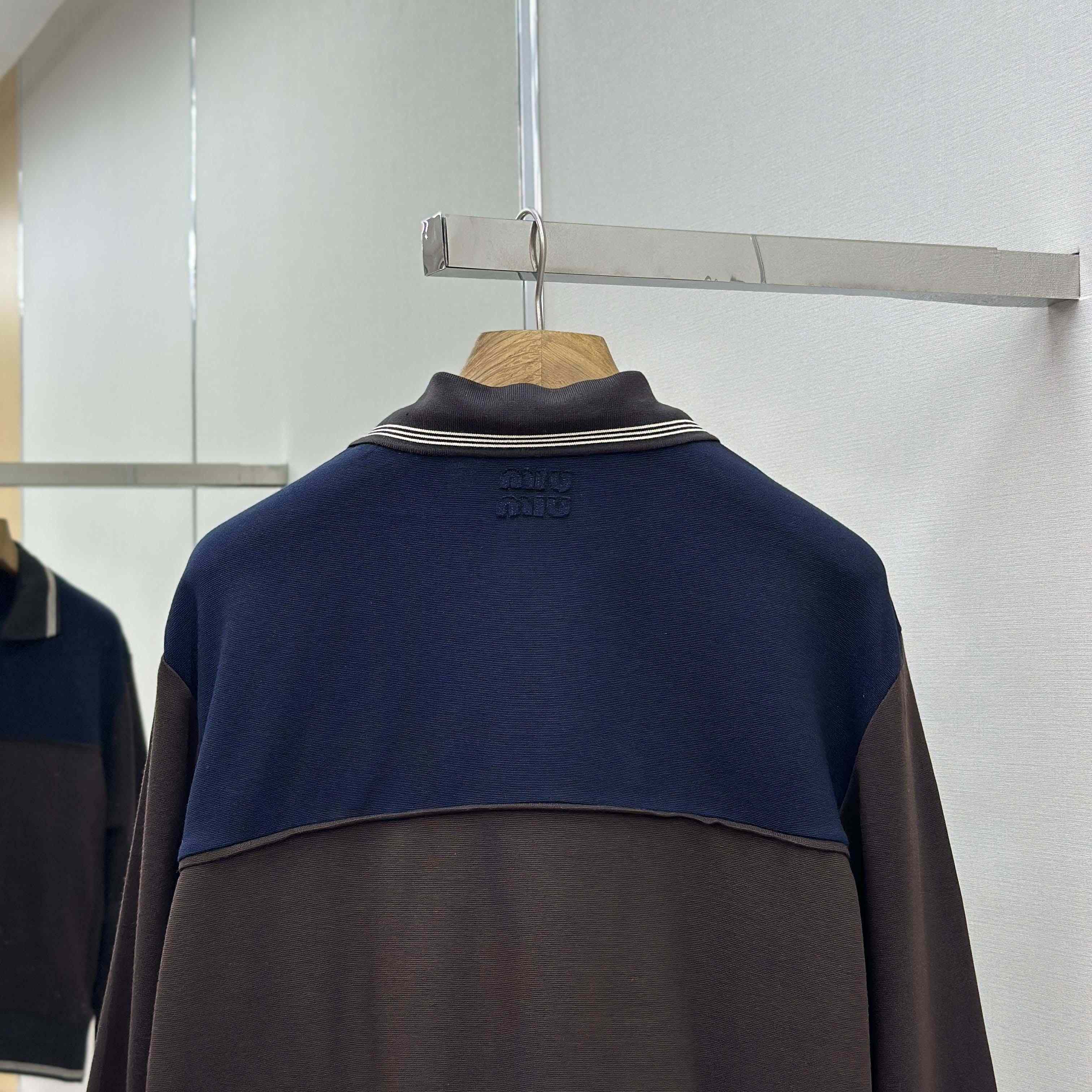 Miu Miu Zipper Sweatshirt - EUR FASHION
