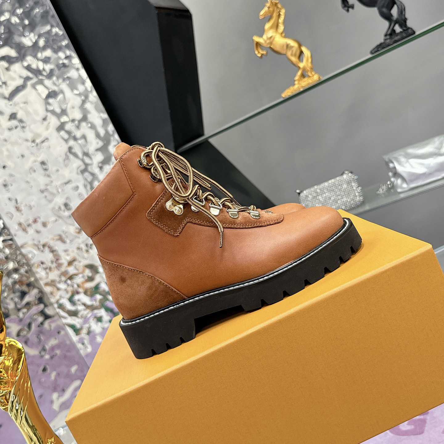 Louis Vuitton Territory Flat Ranger     1ACID8 - EUR FASHION