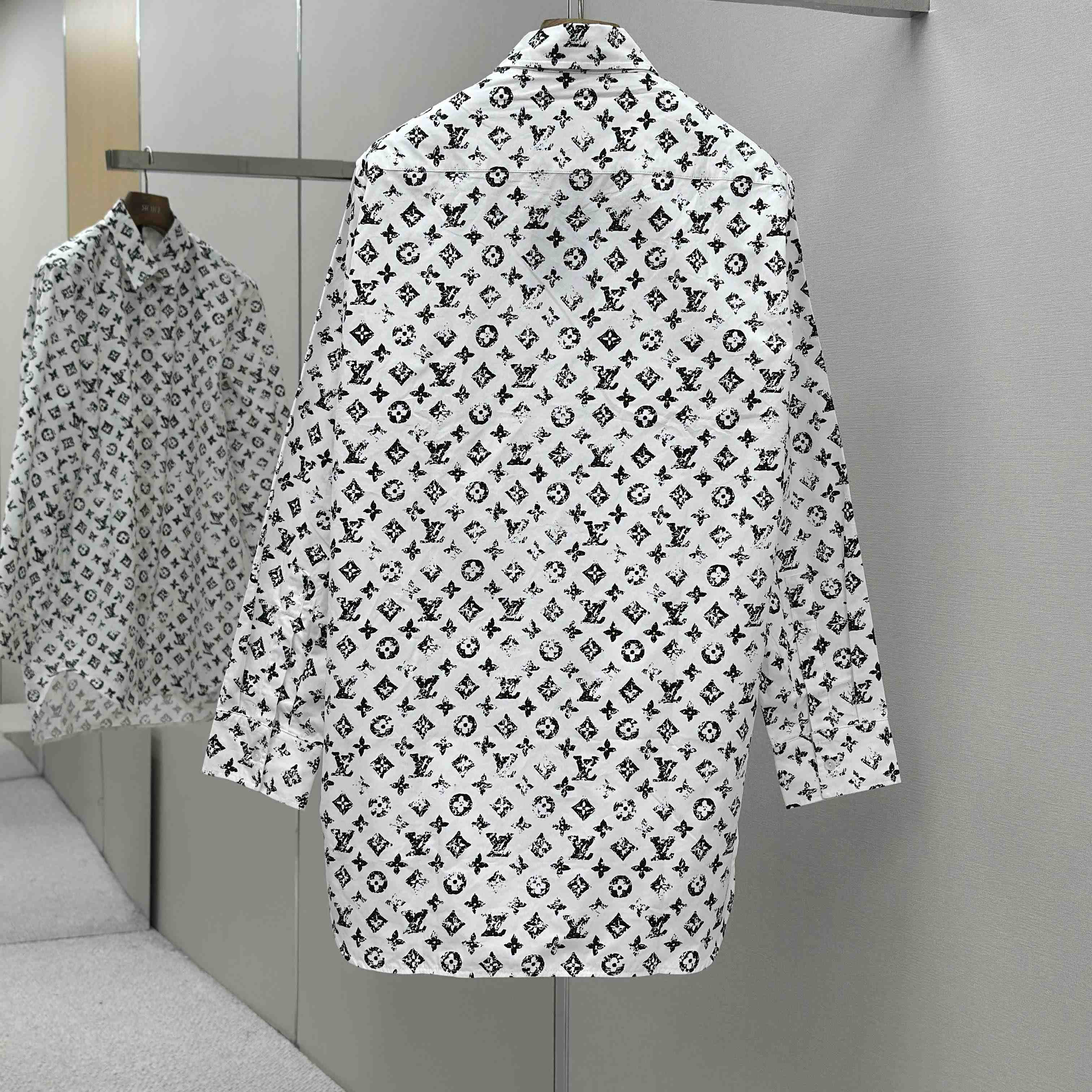 Louis Vuitton Monogram Fil Coupé Shirt   1AHX52 - EUR FASHION